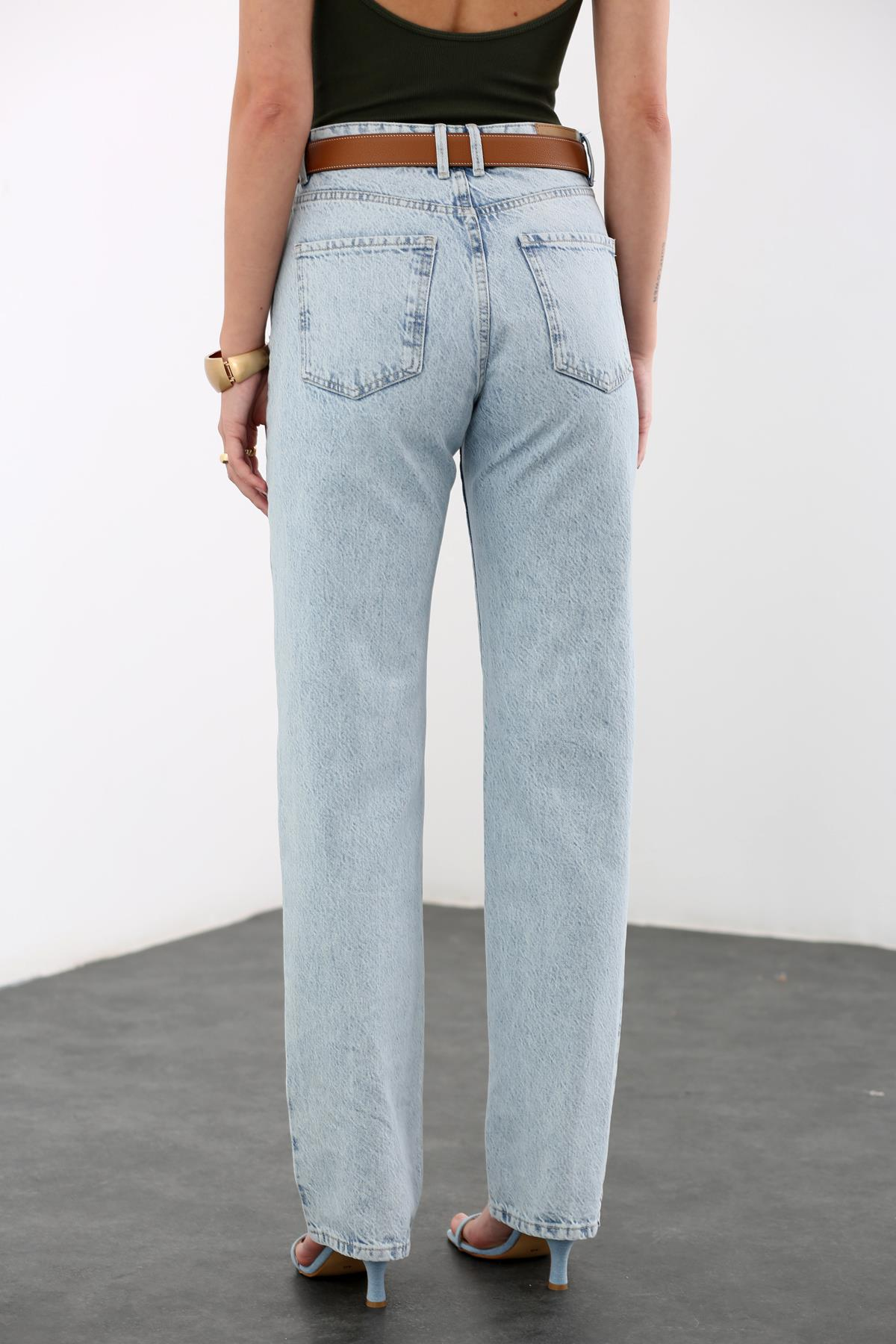 Buz Mavi Yüksek Bel Straight Fit Jean 162