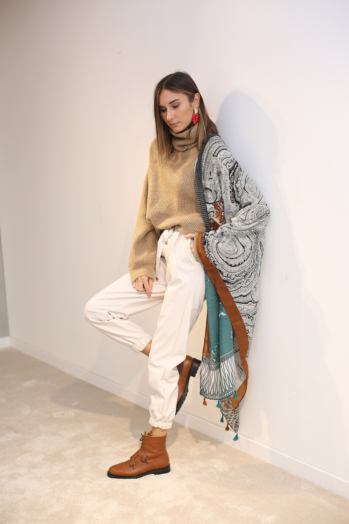 Camel Balıkçı Yaka Oversize Kazak