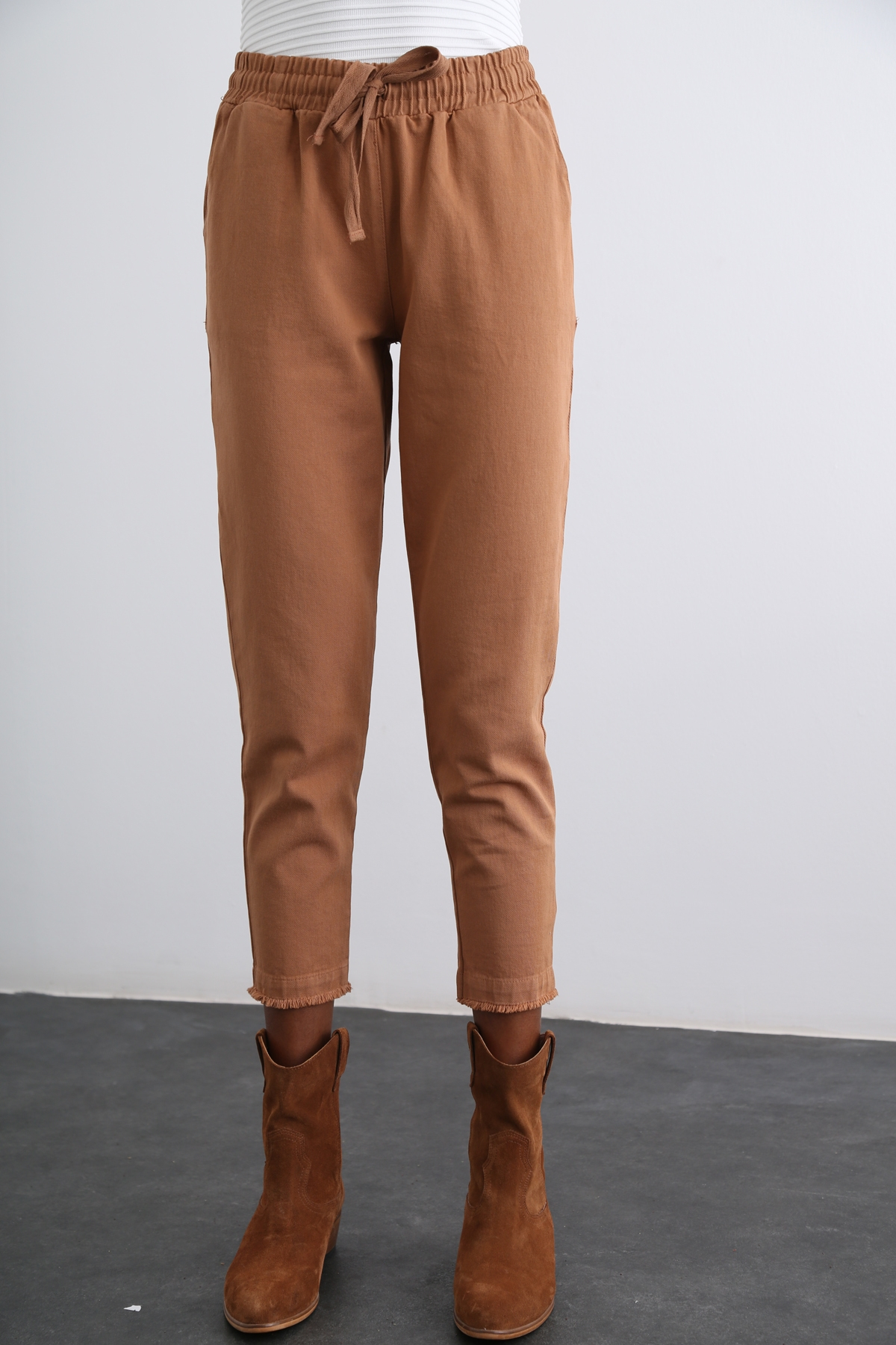 Camel Beli Lastikli Gabardin Pantolon 
