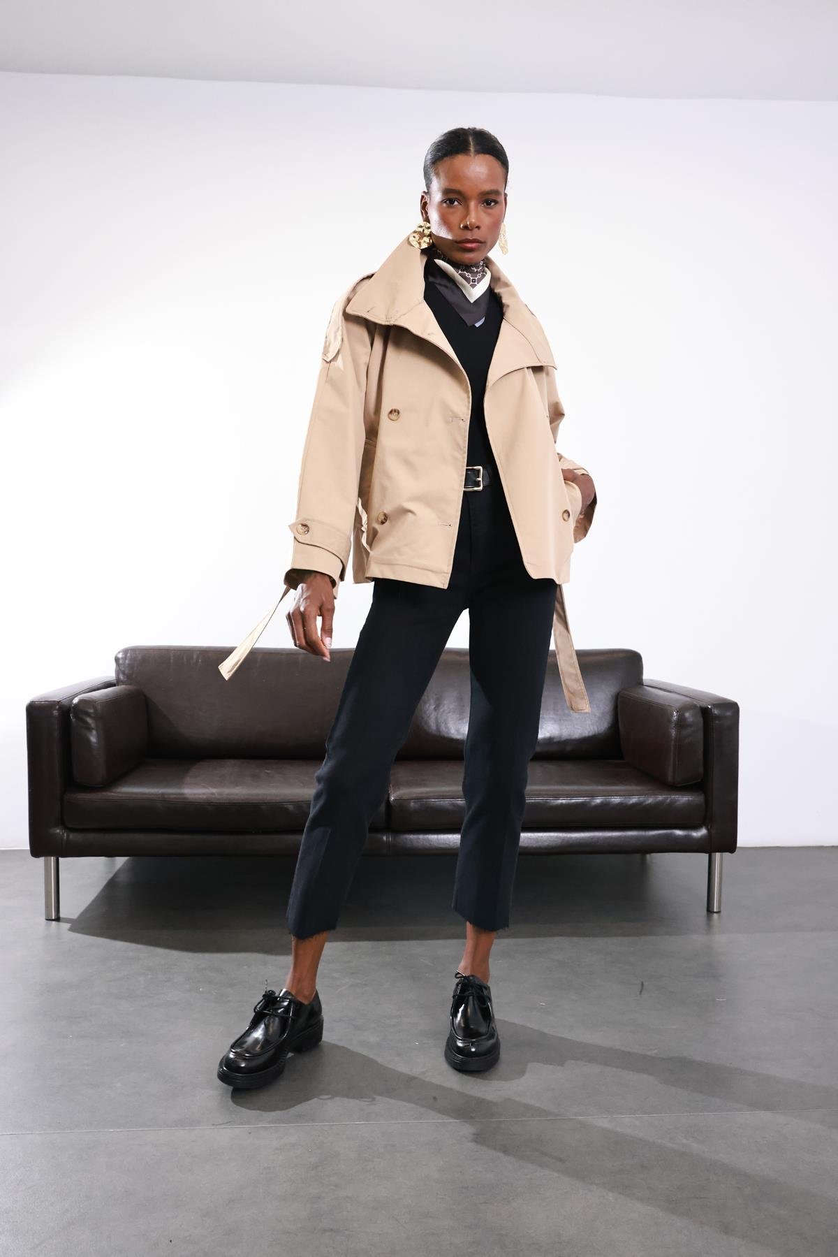 Camel Dik Yaka Kemerli Trençkot 