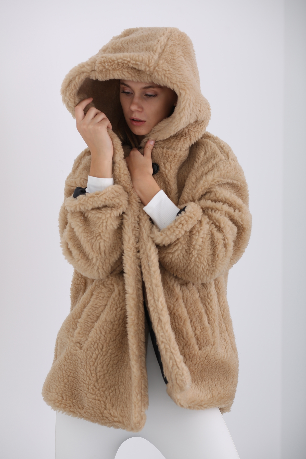 Camel Kapüşonlu Peluş Kaban 