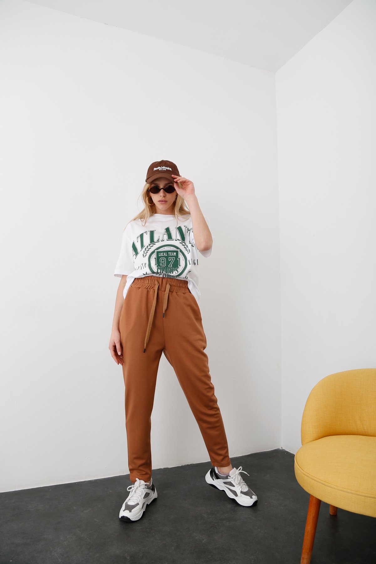 Camel Paçası Yırtmaçlı Eşofman 3189