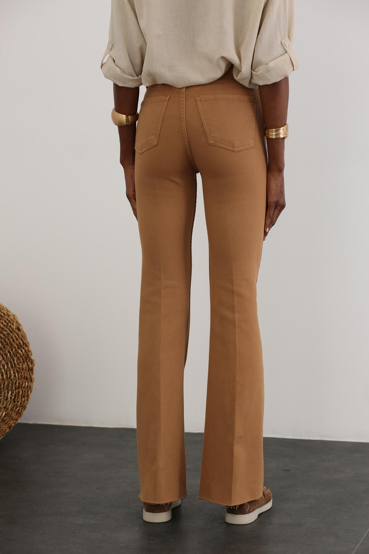 Camel Ultra Yüksek Bel İspanyol Paça Jean 228118