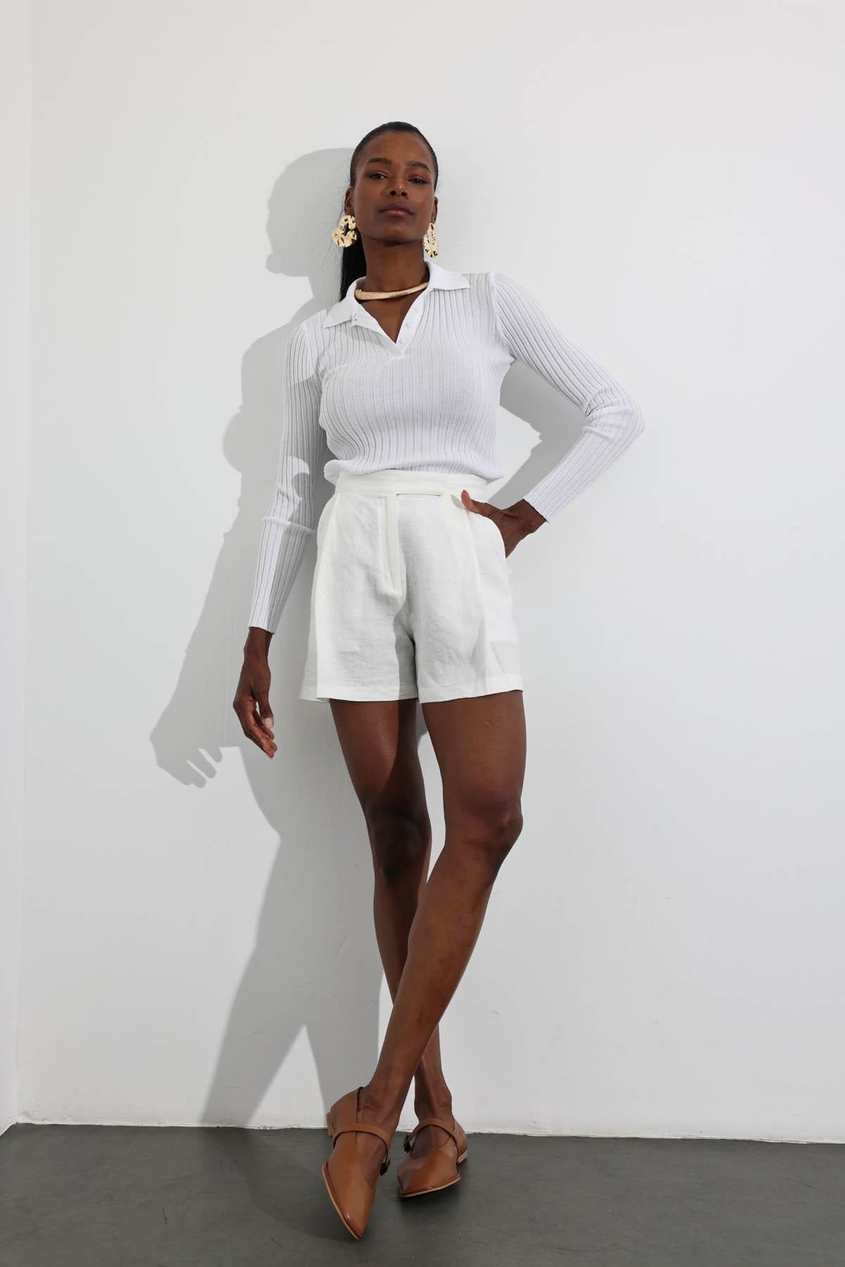 Ekru %100 Keten Klasik Şort 