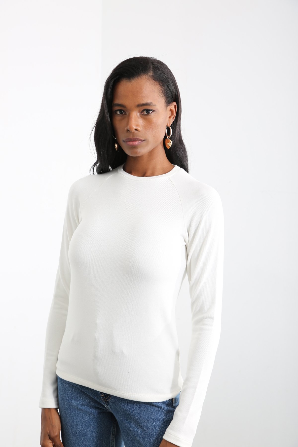Ekru Bisiklet Yaka Basic Bluz 