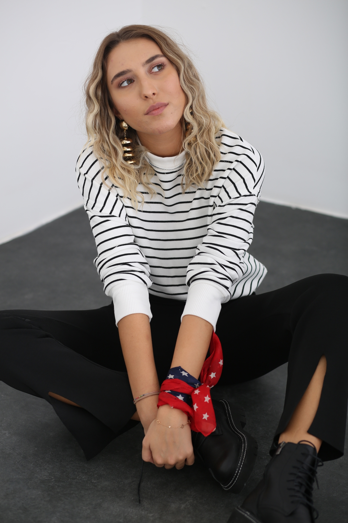 Ekru Çizgili Basic Sweatshirt 262