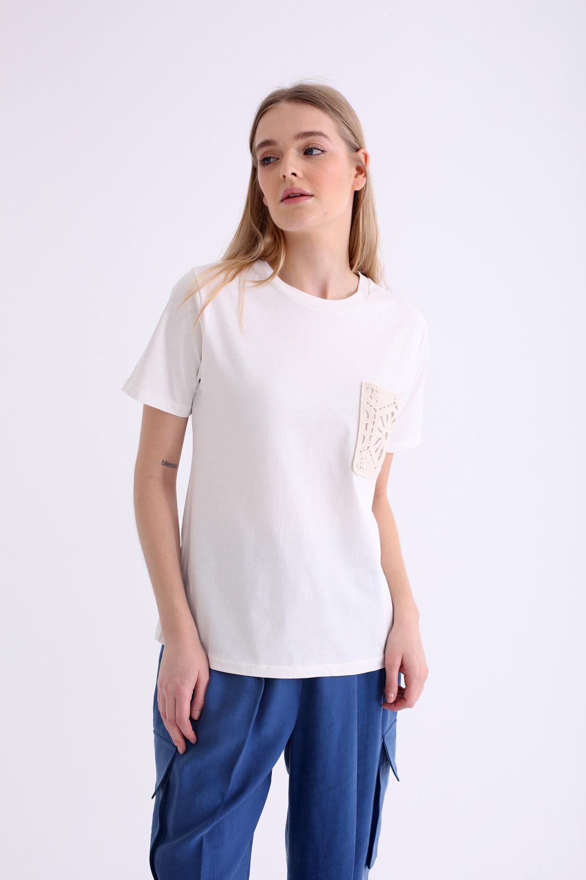 Ekru Güpürlü Dantel Cepli Basic Tshirt 233885