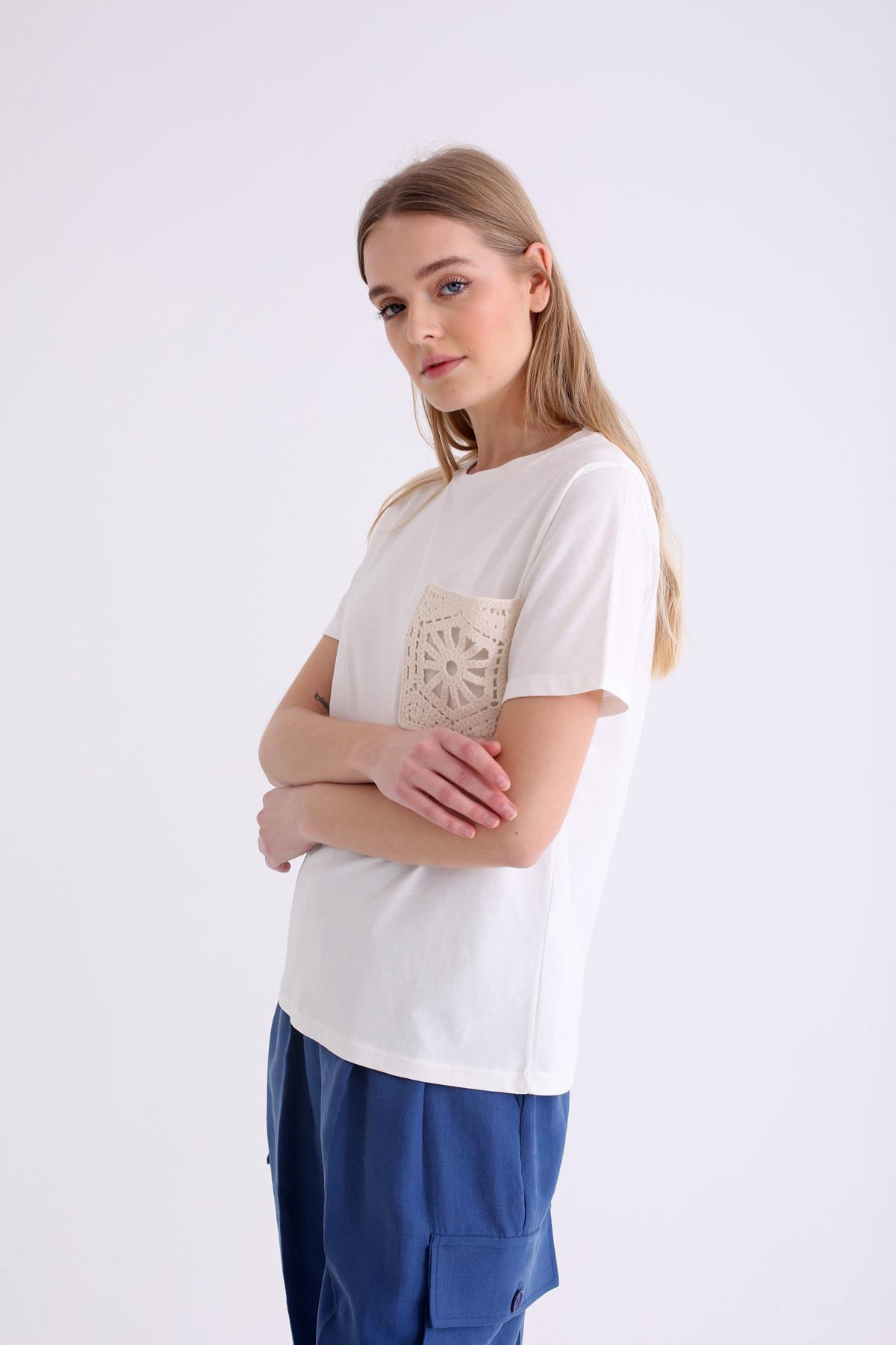 Ekru Güpürlü Dantel Cepli Basic Tshirt 233885