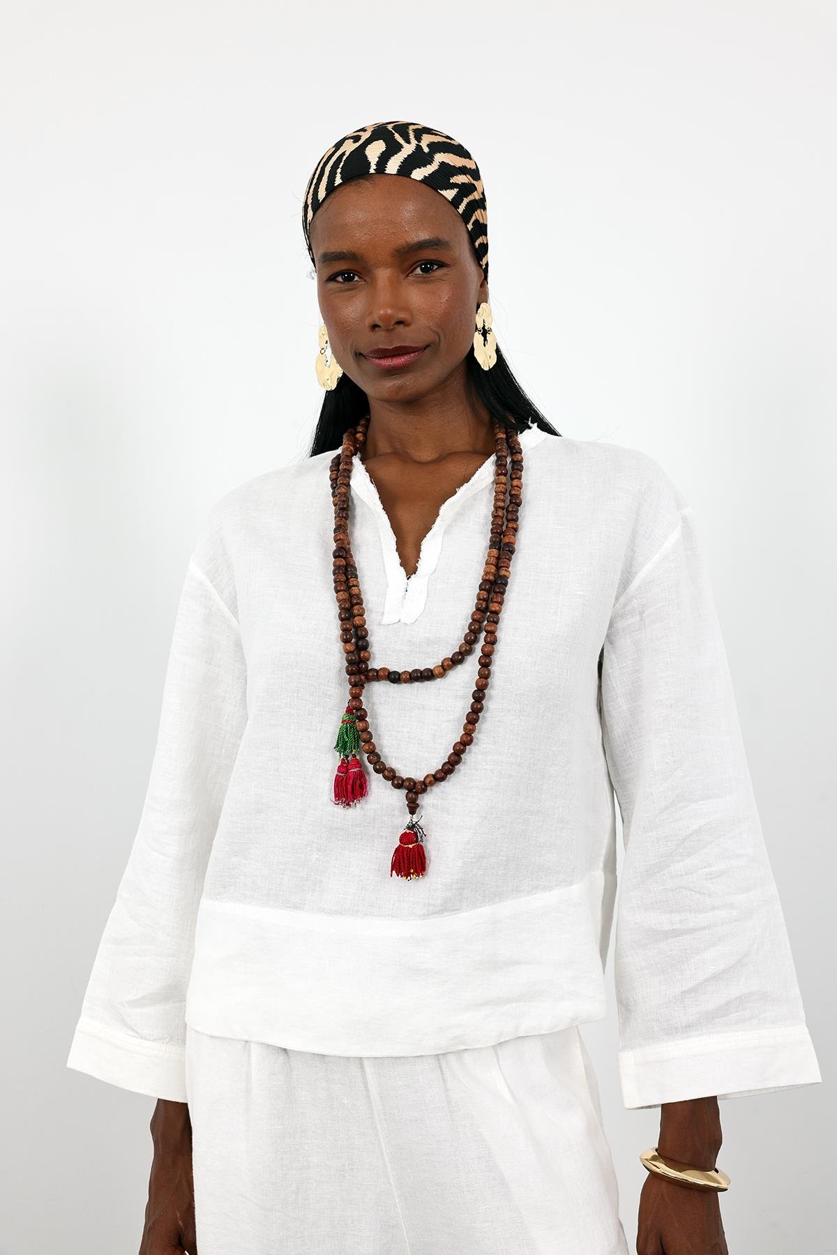 Ekru Hakim Yaka Keten Gömlek 