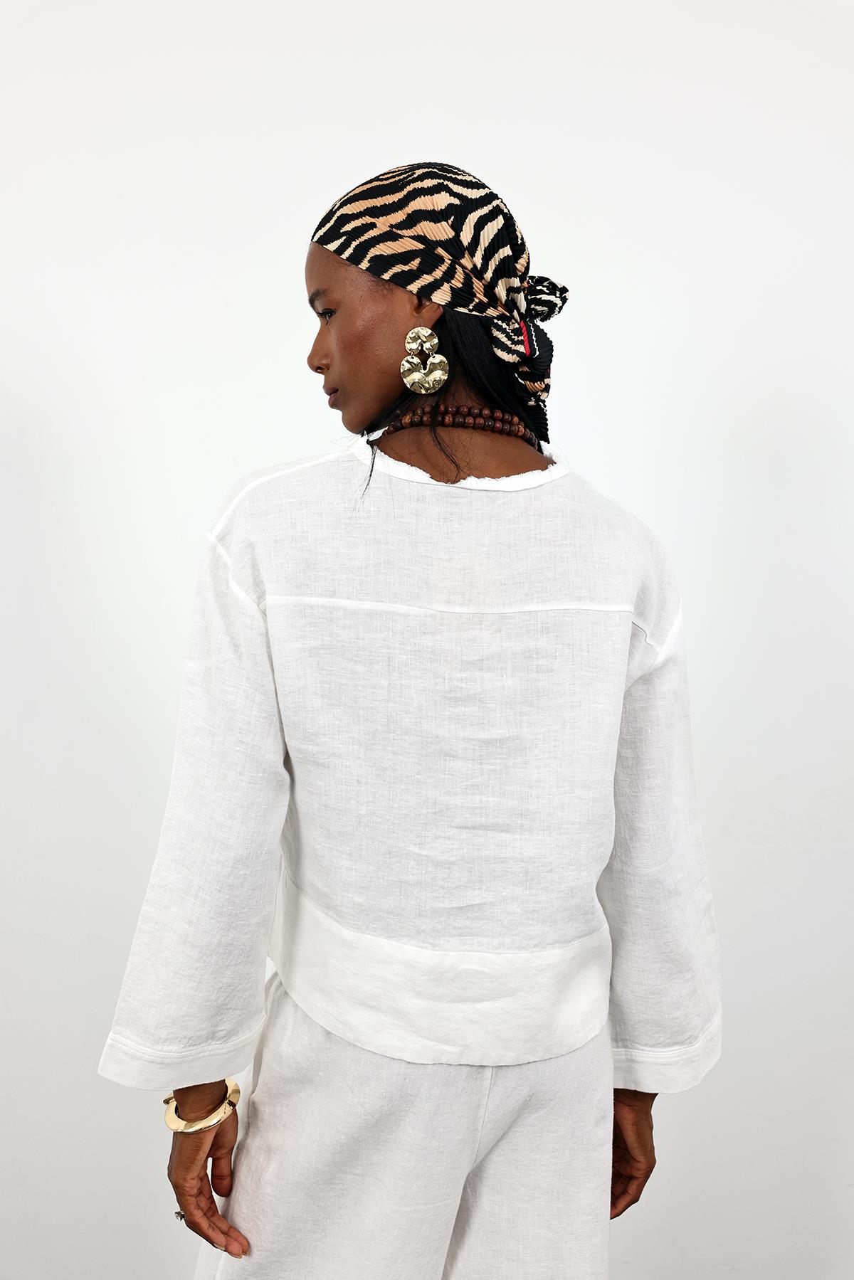 Ekru Hakim Yaka Keten Gömlek 