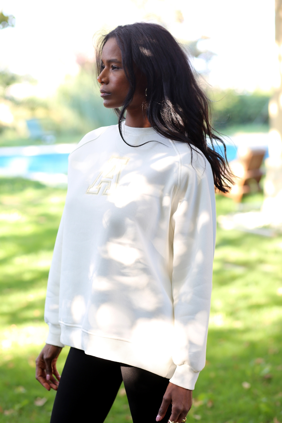 Ekru Harf Nakışlı Sweatshirt 13632