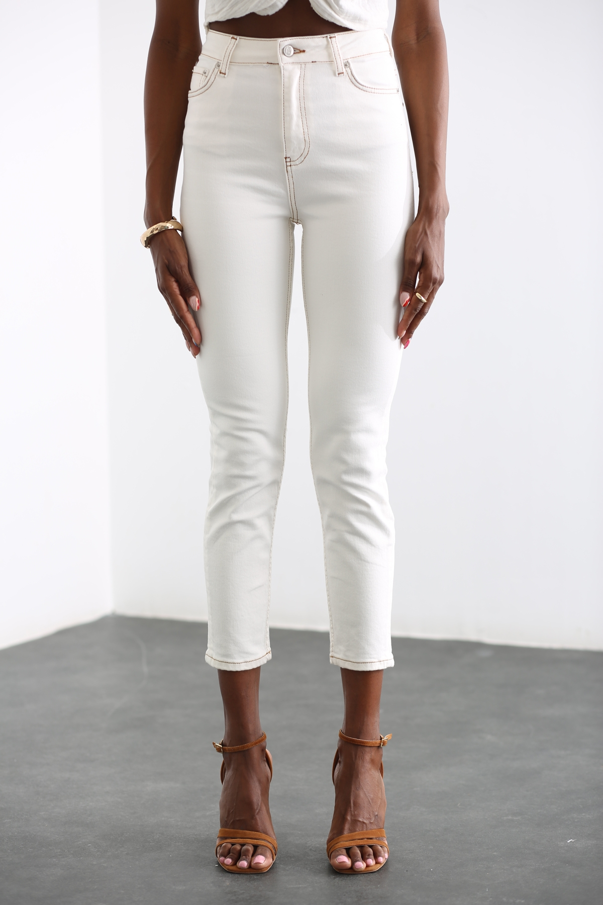 Ekru Kontrast Dikişli Mom Jean 2516
