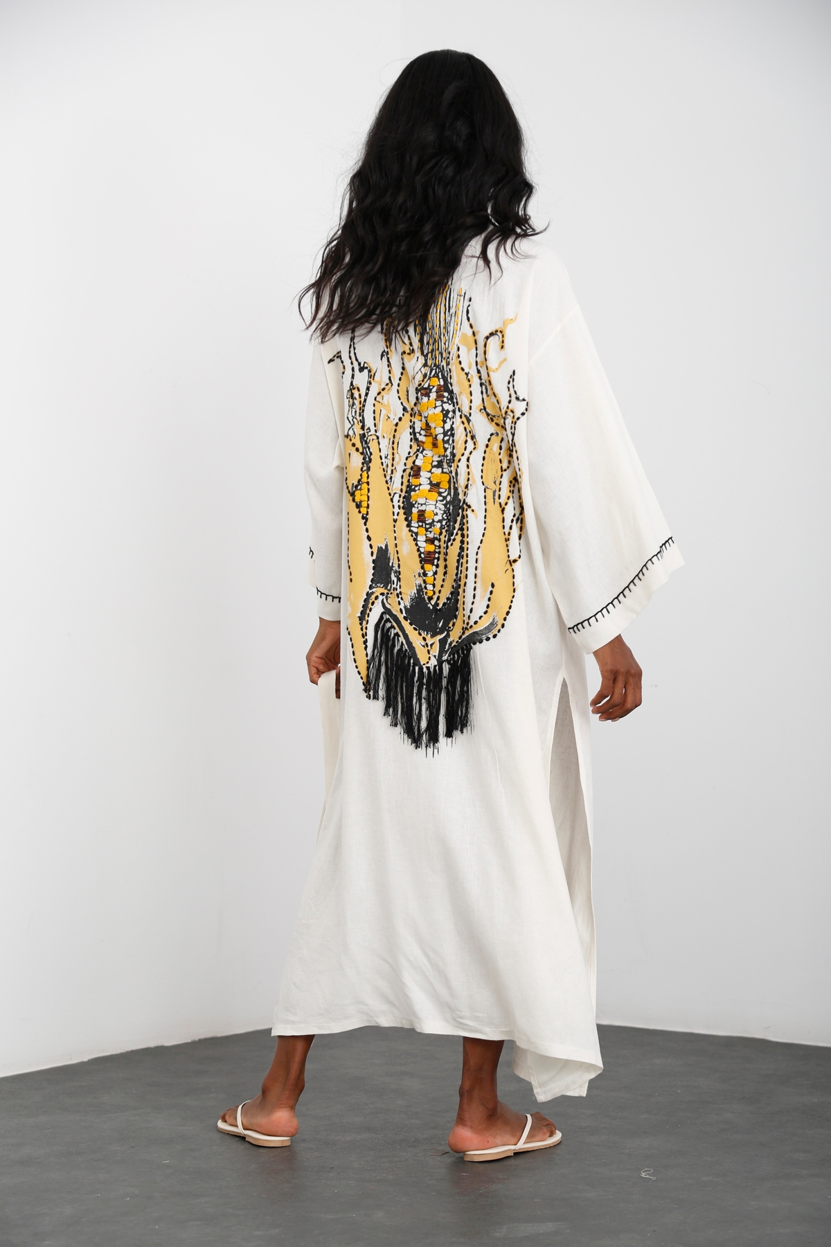 Ekru Mısır Püsküllü Kuşaklı Kimono 635