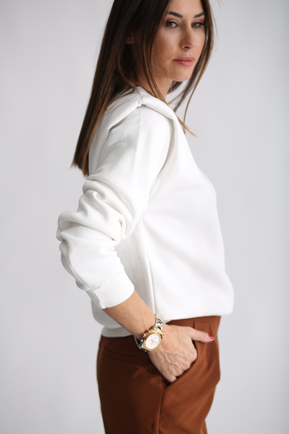 Ekru Omzu Vatkalı Sweatshirt 3232