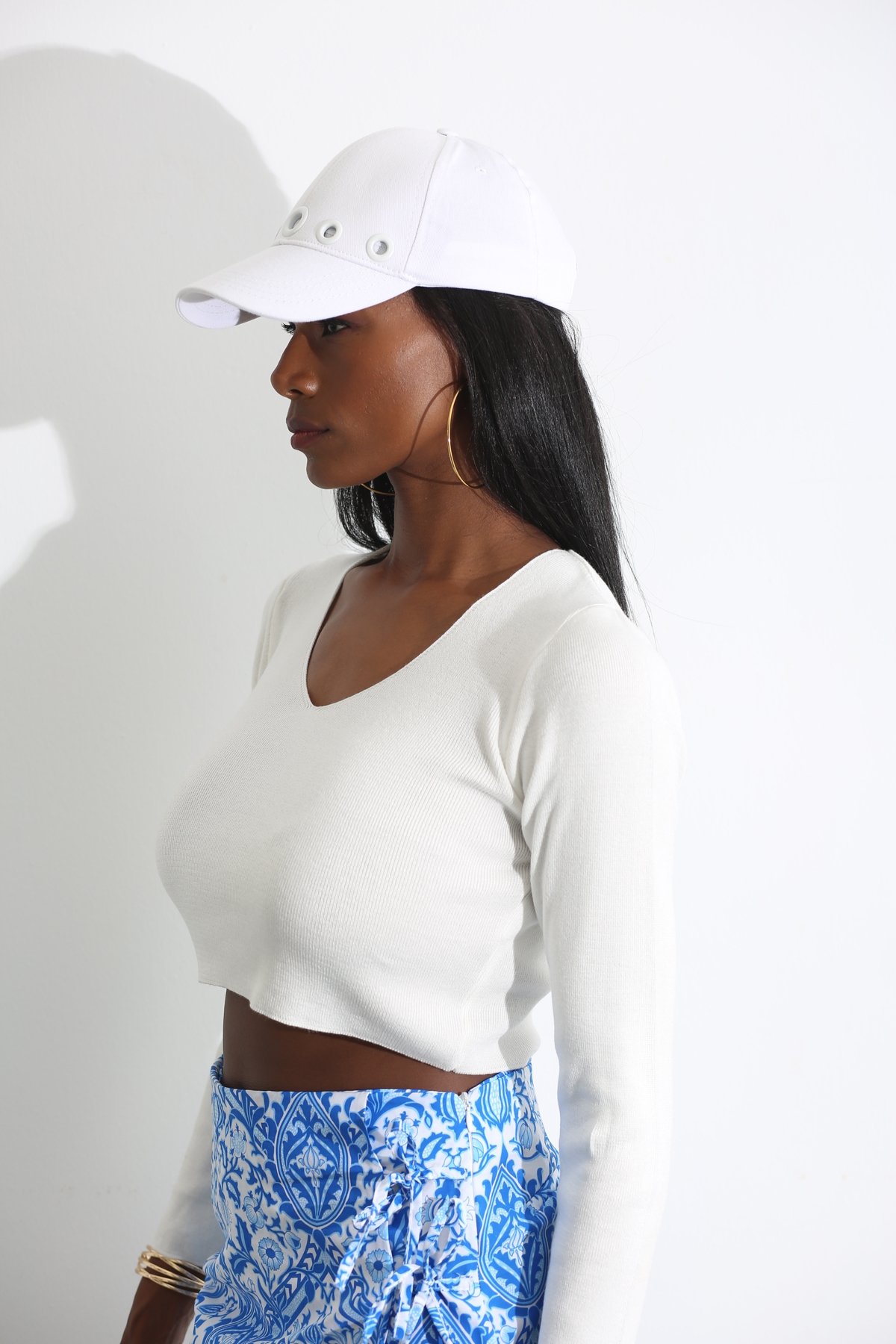 Ekru V Yaka Crop Triko 13124