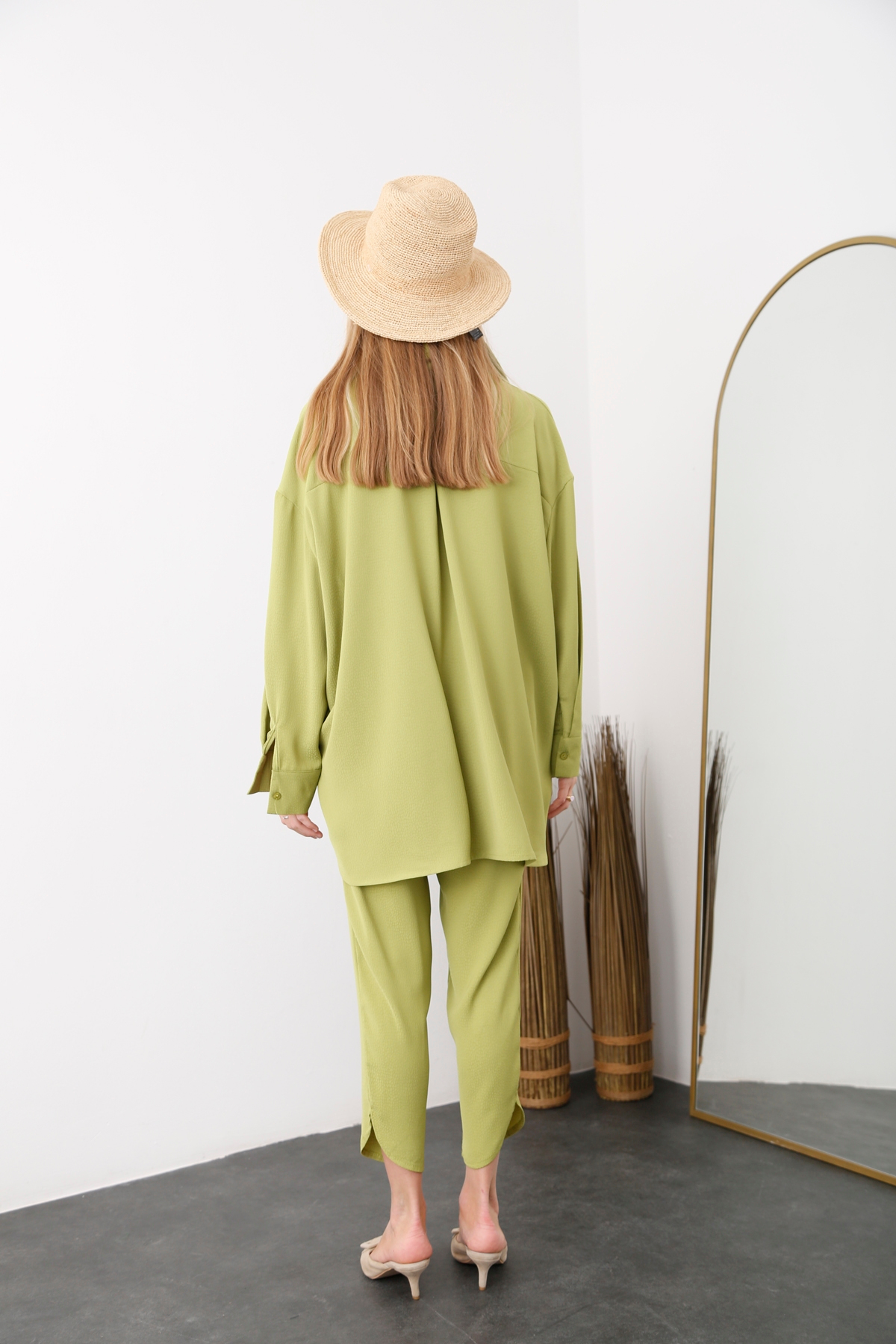 Fıstık Yeşili Oversize Gömlek Takım 03480