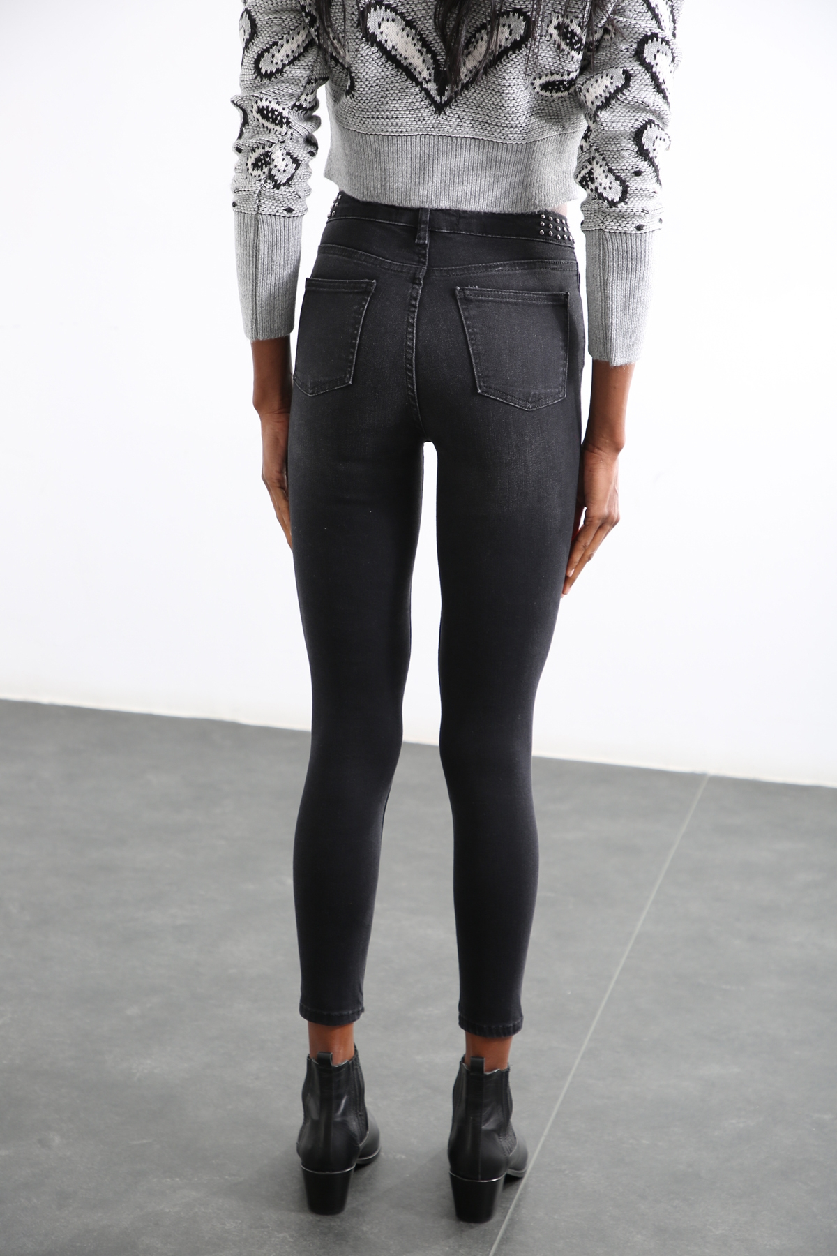 Füme Yüksek Bel Beli Taşlı Slim Fit Jean D-596