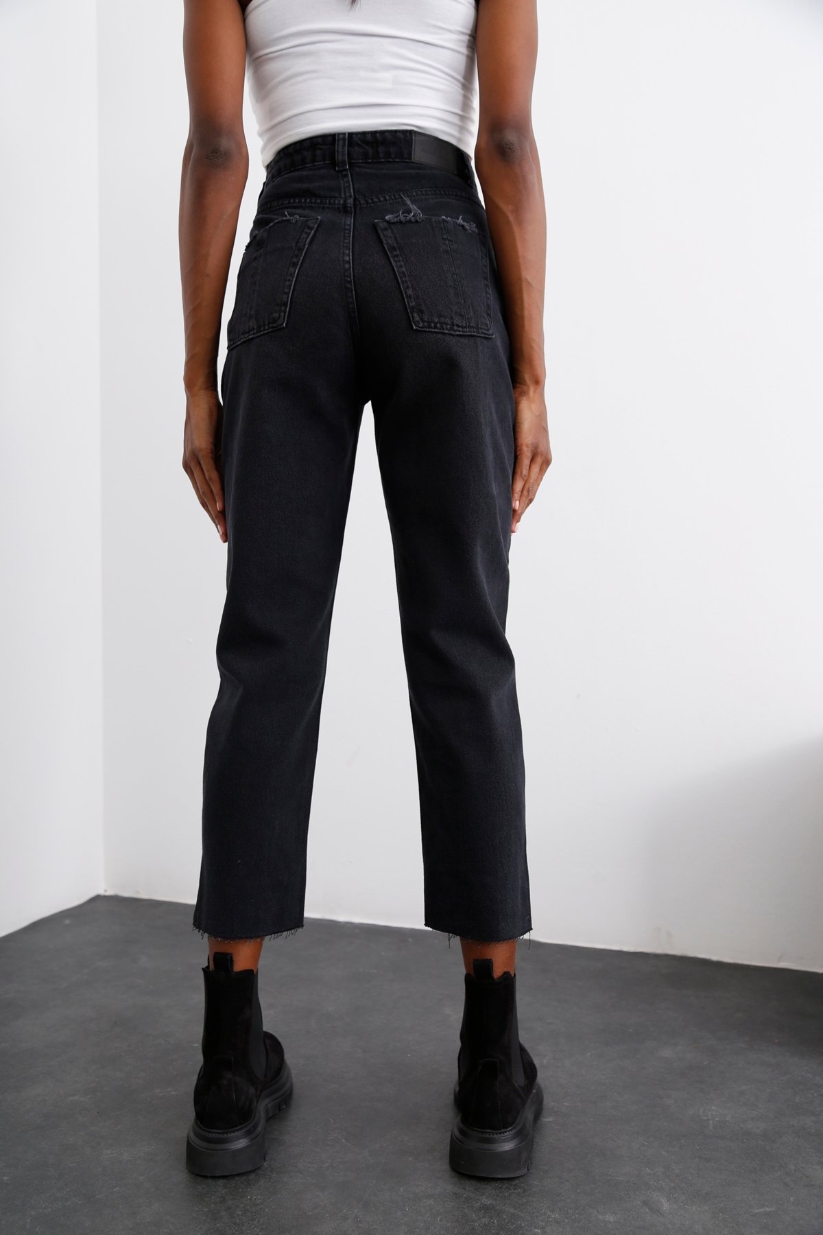 Füme Yüksek Bel Kesik Paça Mom Jean 21381