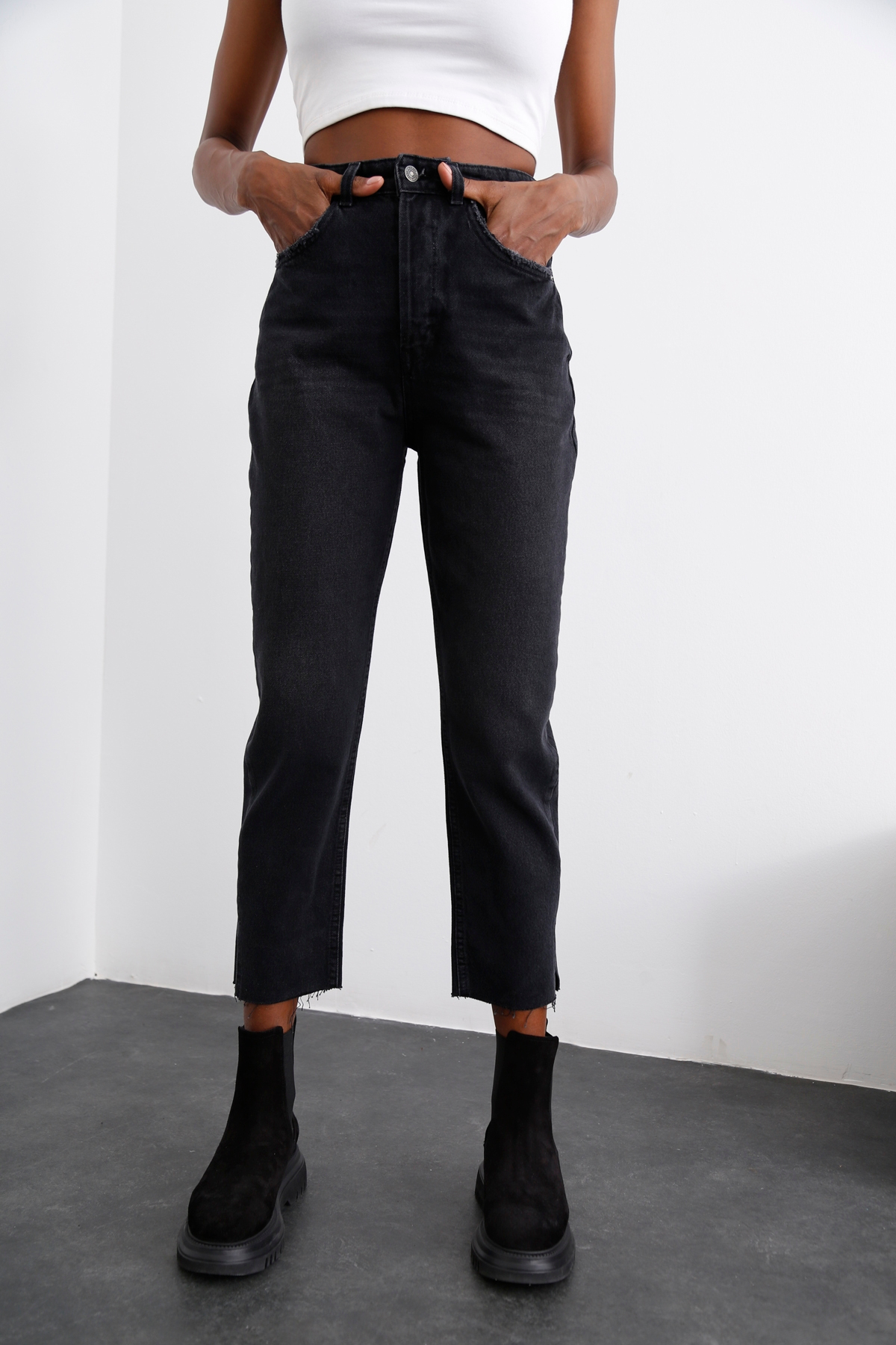 Füme Yüksek Bel Kesik Paça Mom Jean 21381