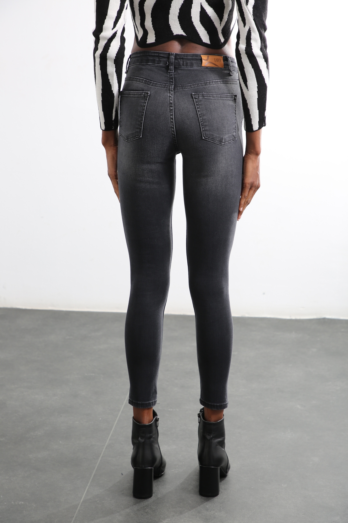 Füme Yüksek Bel Taşlı Slim Fit Jean D-211
