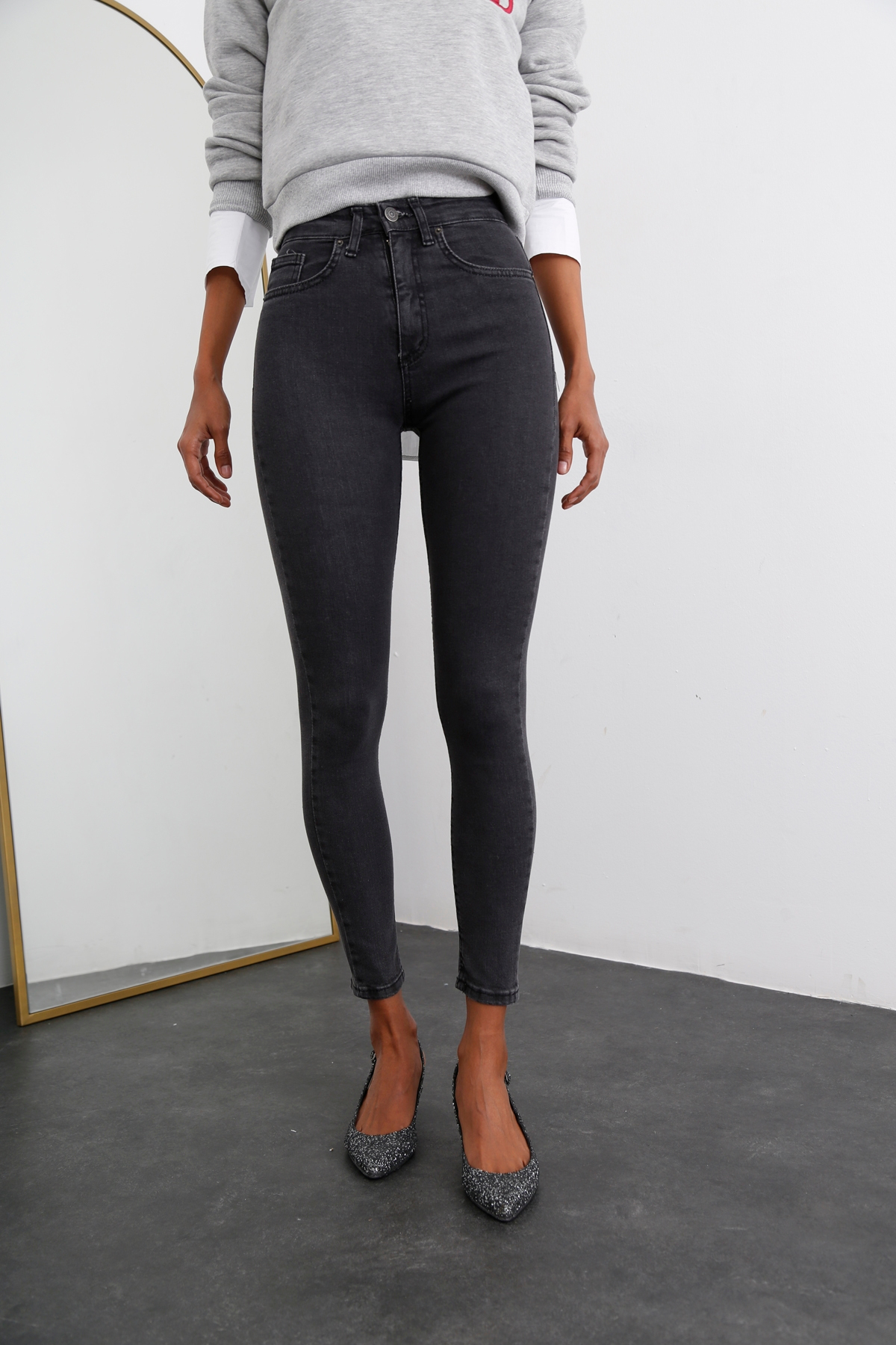 Füme Yüksek Bel Toparlayan Slim Fit Jean 