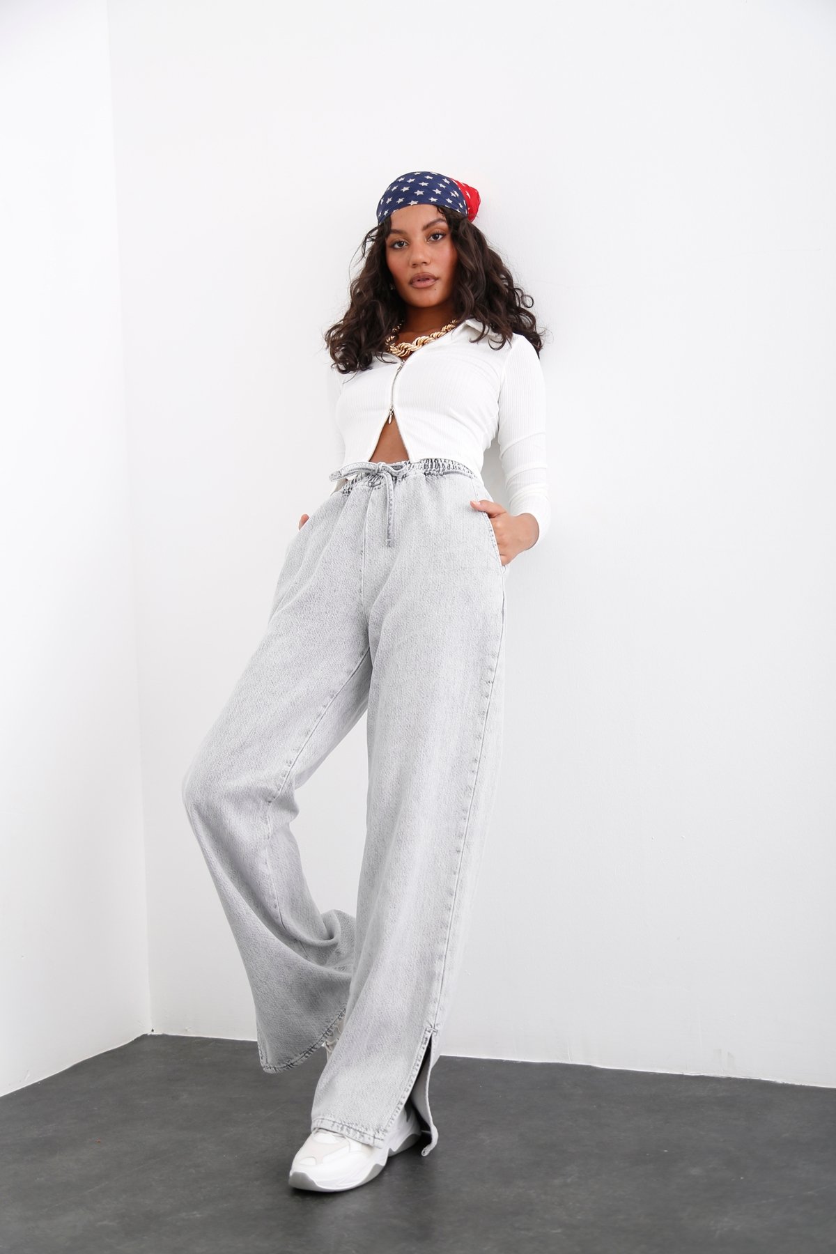 Gri Beli Lastikli Jean 