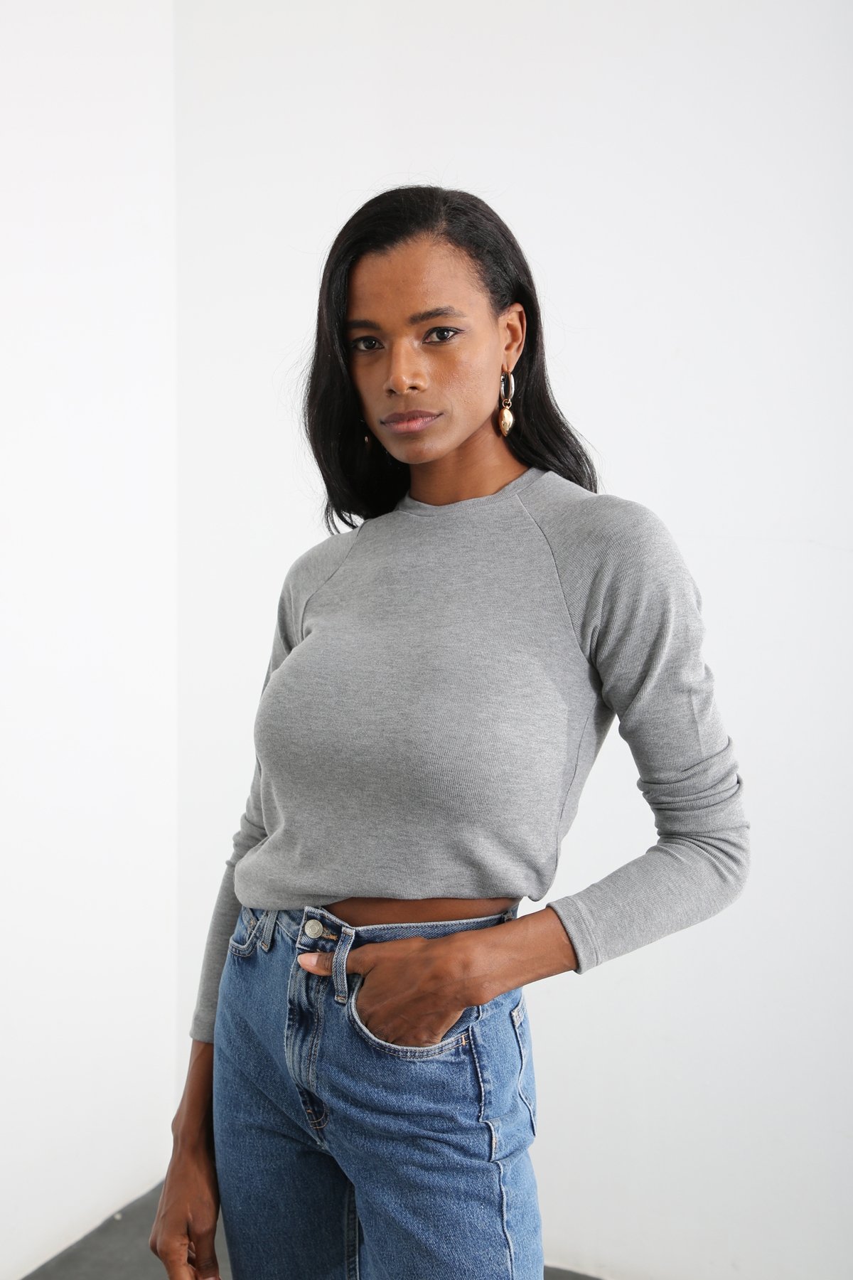 Gri Bisiklet Yaka Basic Bluz 