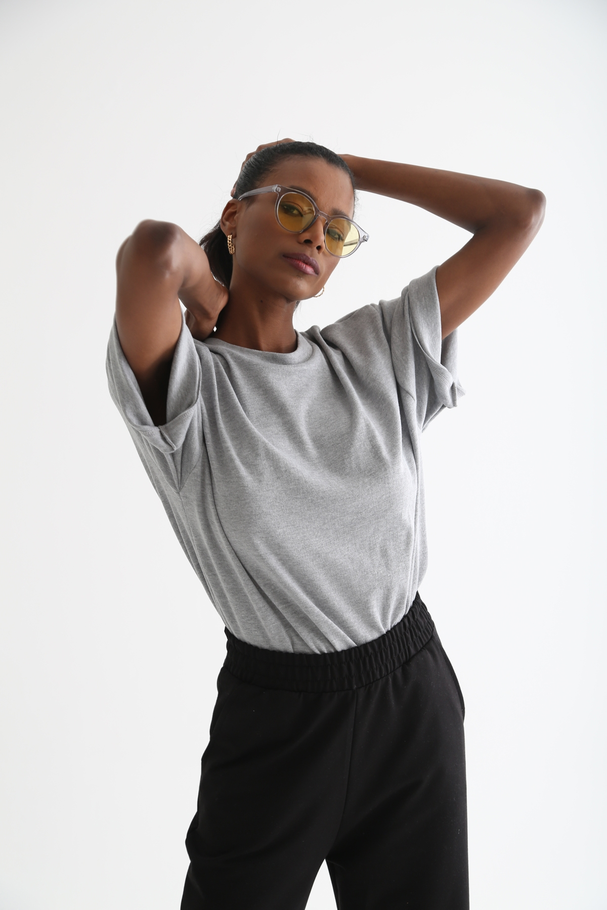 Gri Bisiklet Yaka Basic Tshirt 