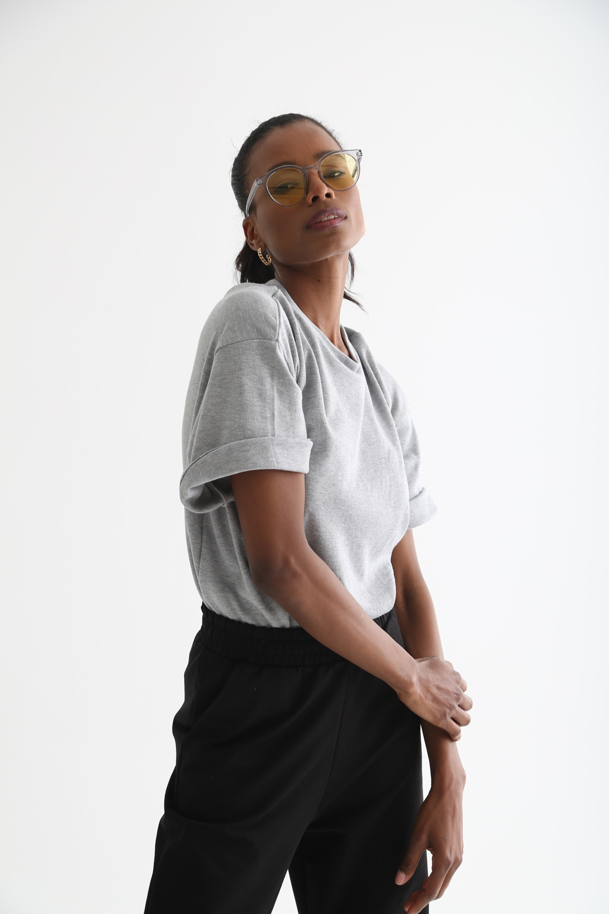 Gri Bisiklet Yaka Basic Tshirt 