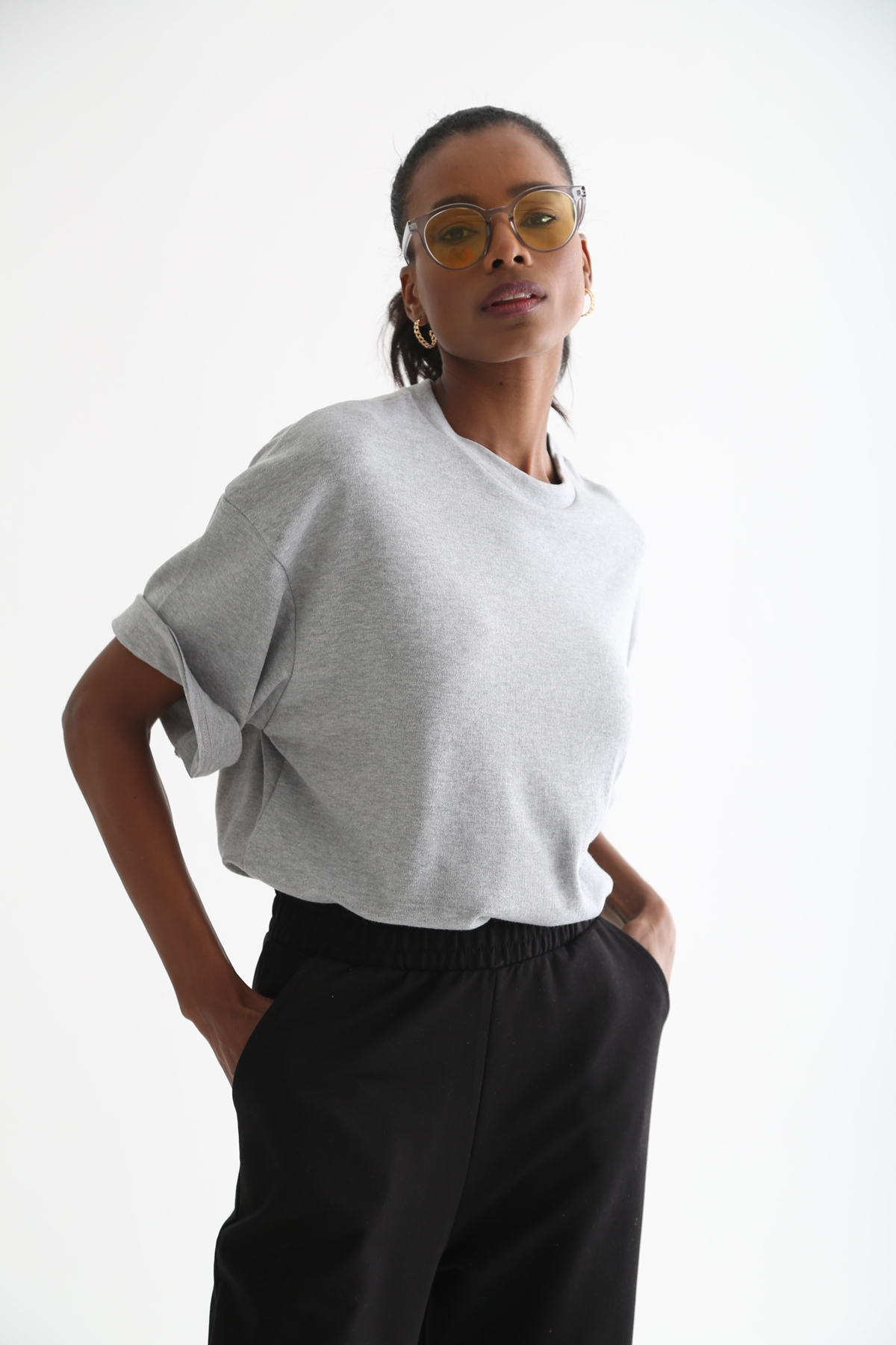 Gri Bisiklet Yaka Basic Tshirt 