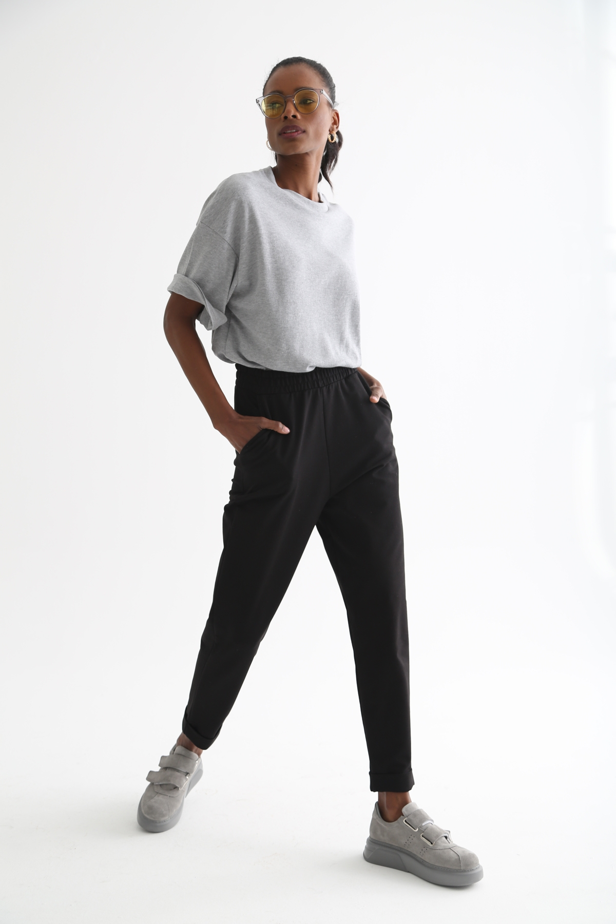 Gri Bisiklet Yaka Basic Tshirt 