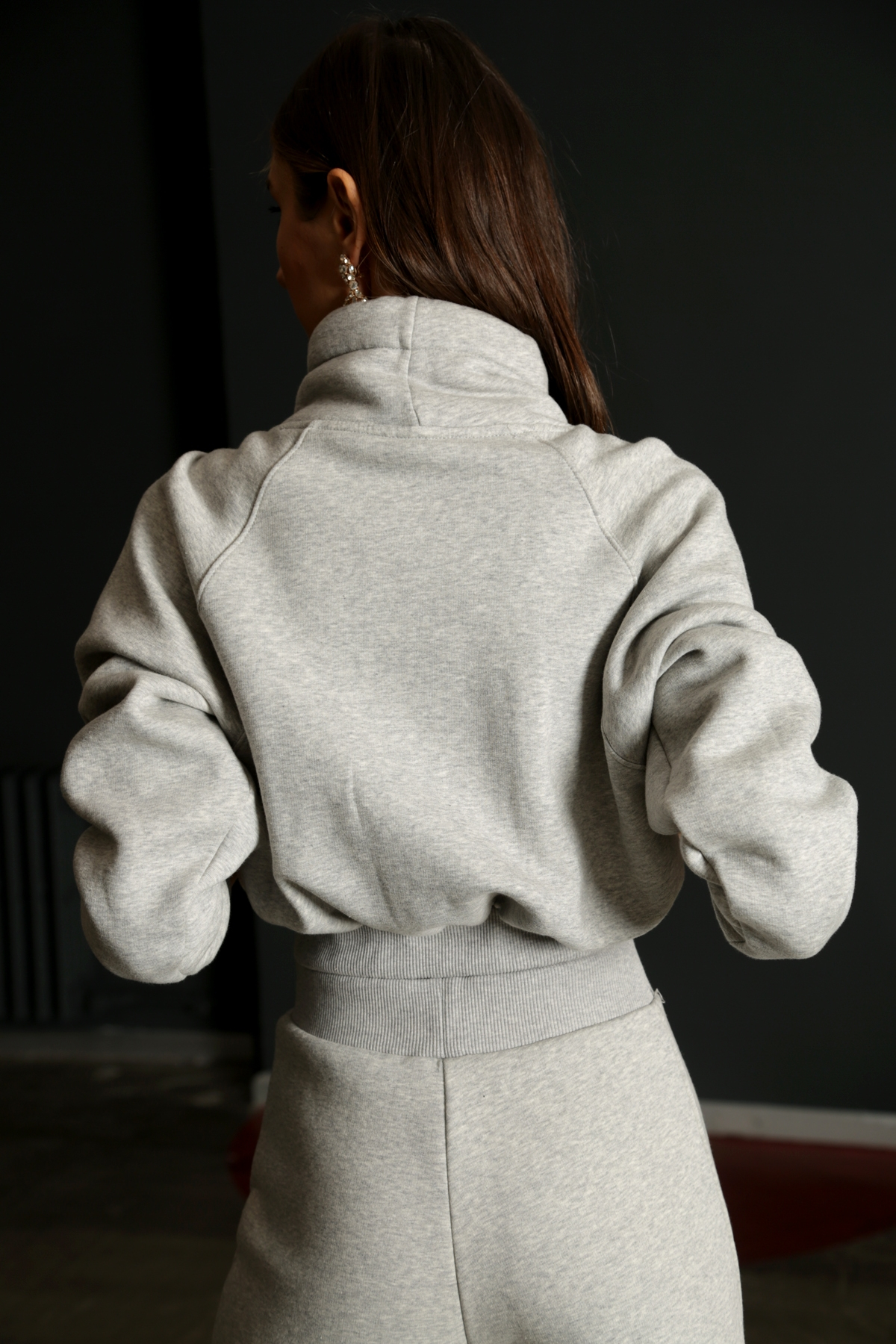 Gri Dik Yaka Crop Sweatshirt-9002