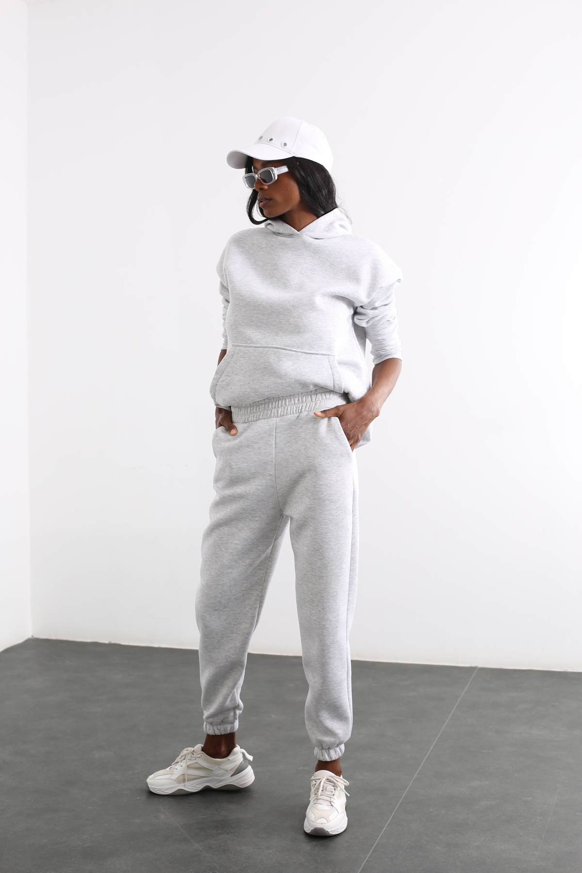 Gri Kapüşonlu Sweatshirt Takım 3828
