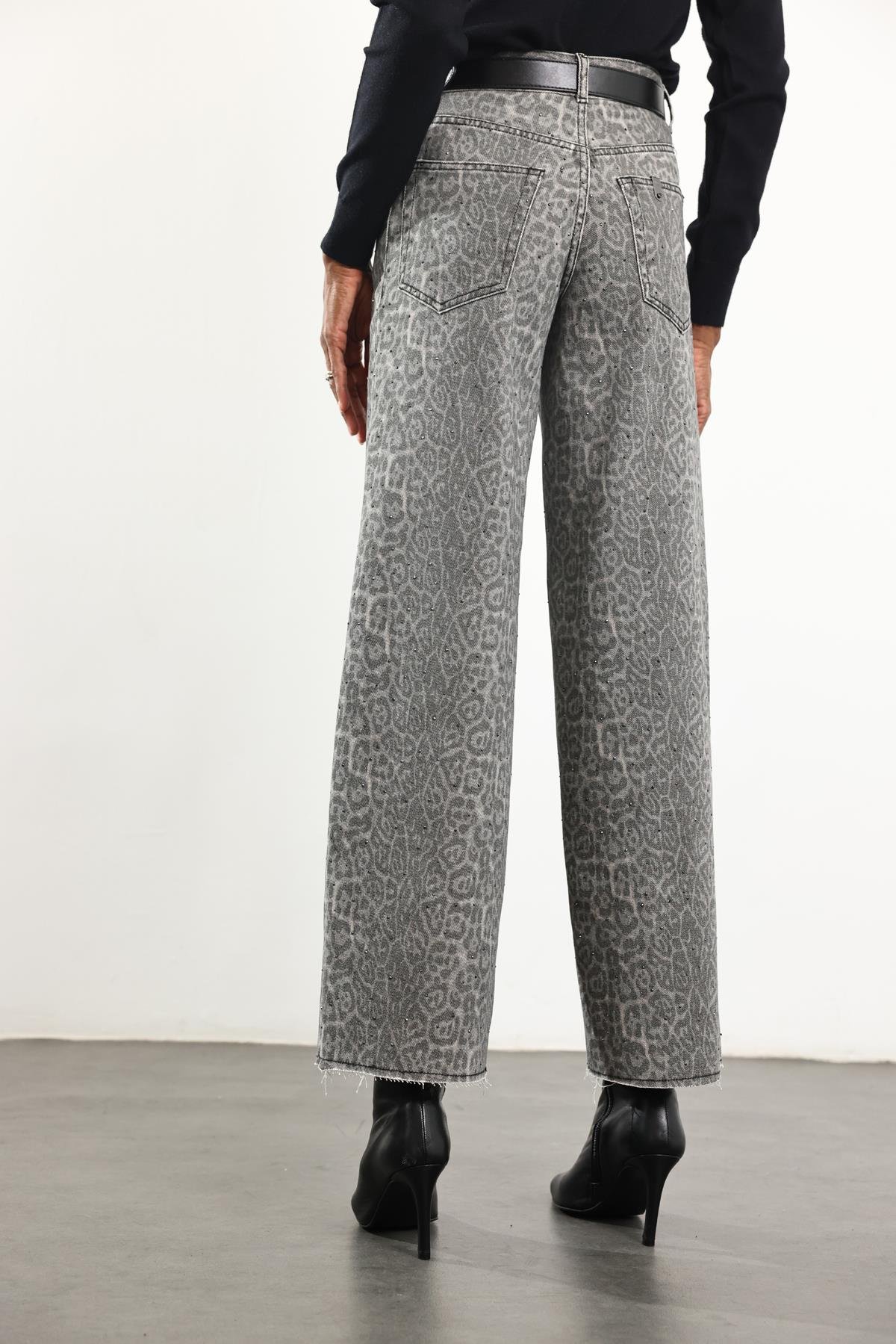 Gri Leopar Desen Pullu Wide Leg Jean 