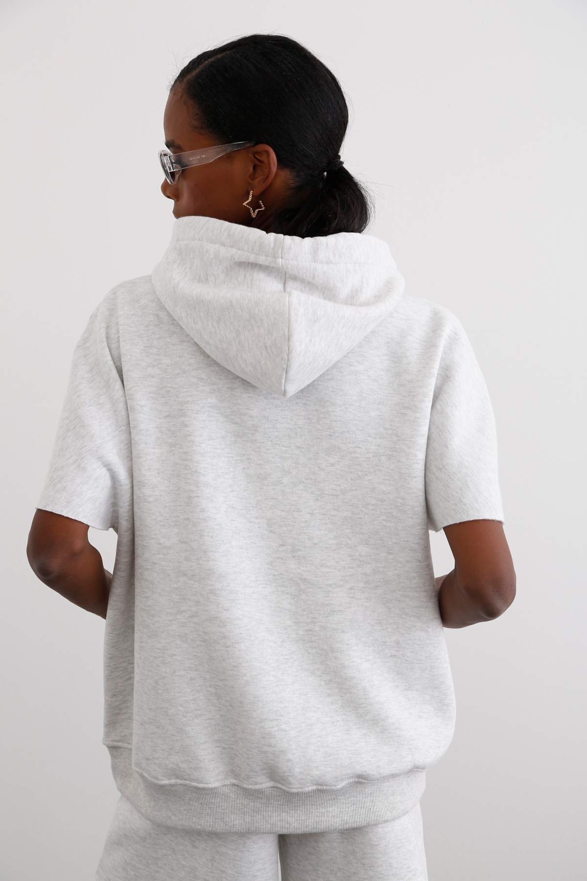 Gri Şardonlu Kolsuz Sweatshirt 0010