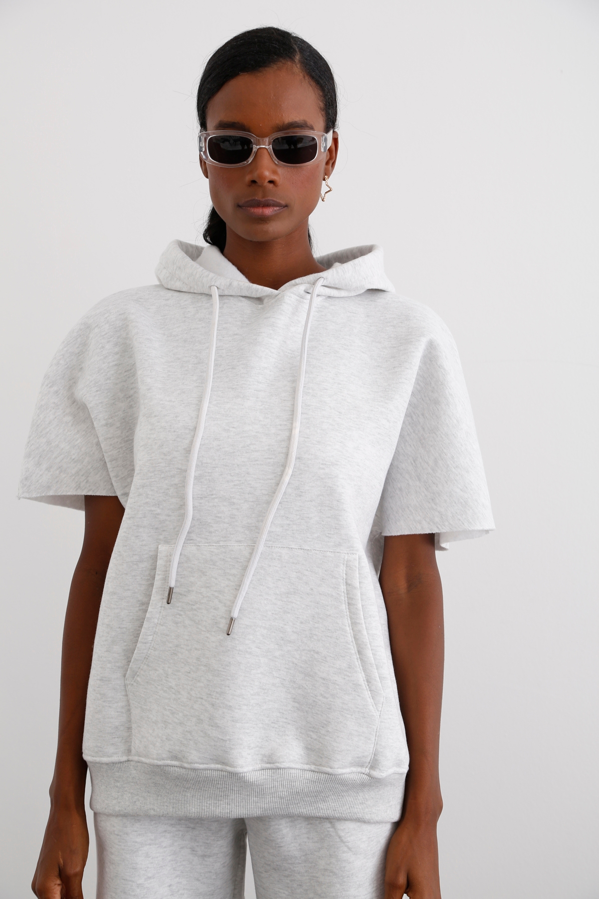 Gri Şardonlu Kolsuz Sweatshirt 0010