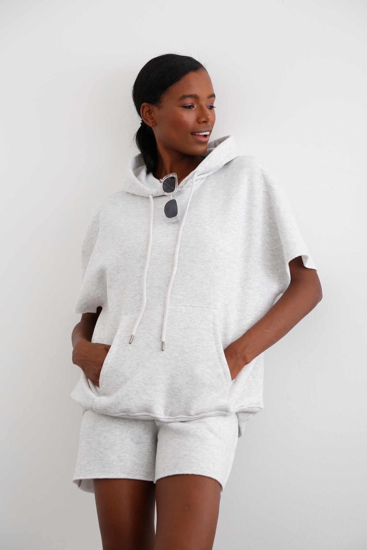 Gri Şardonlu Kolsuz Sweatshirt 0010