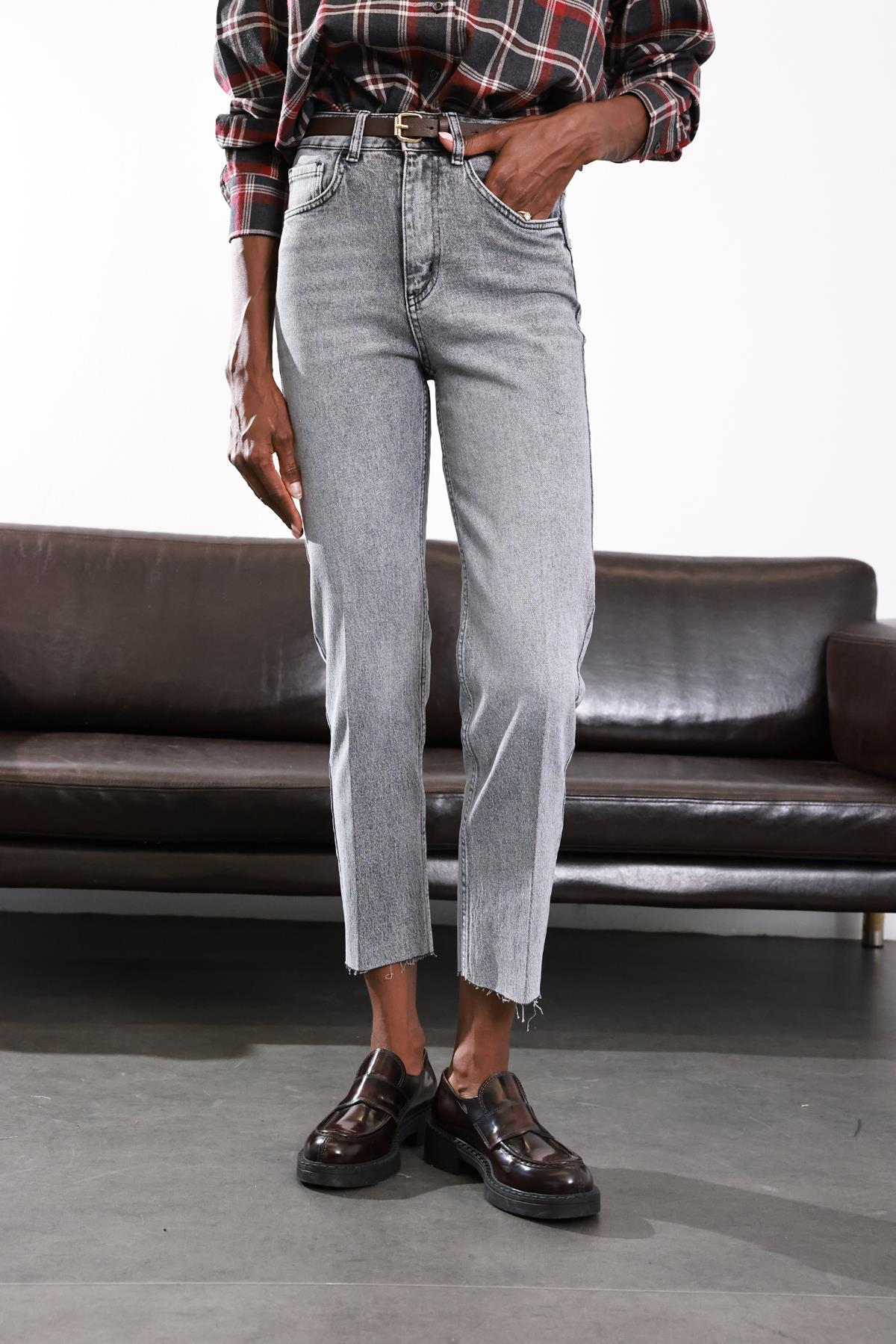 Gri Yüksek Bel Boyfit Jean 