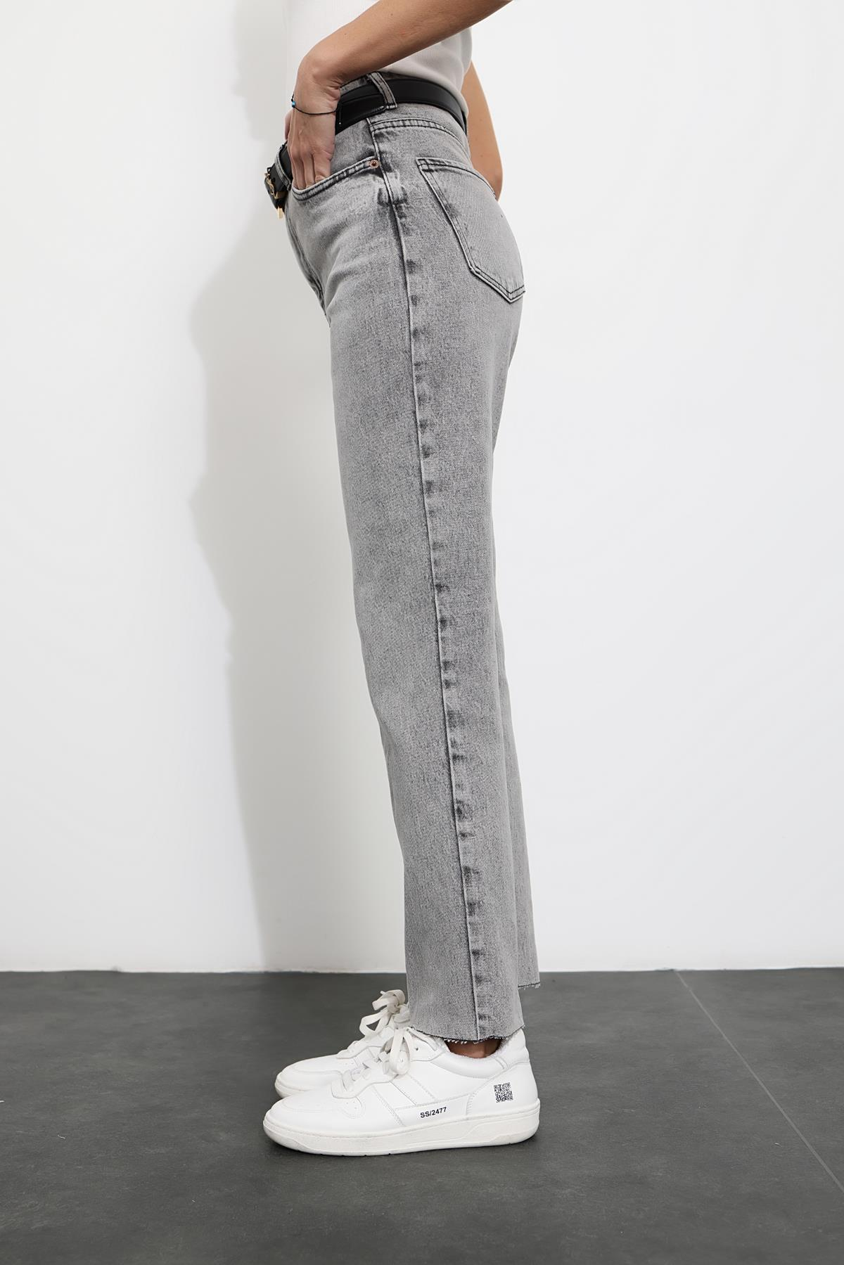 Gri Yüksek Bel Cropped Jean 487