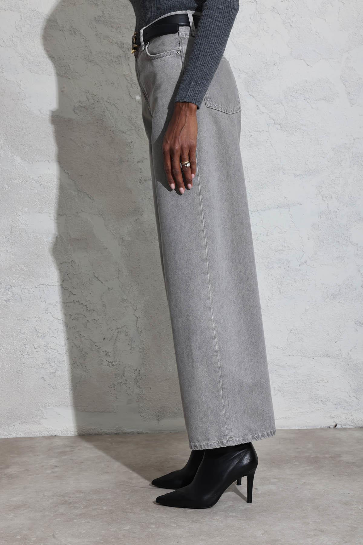 Gri Yüksek Bel Loose Fit Jean 