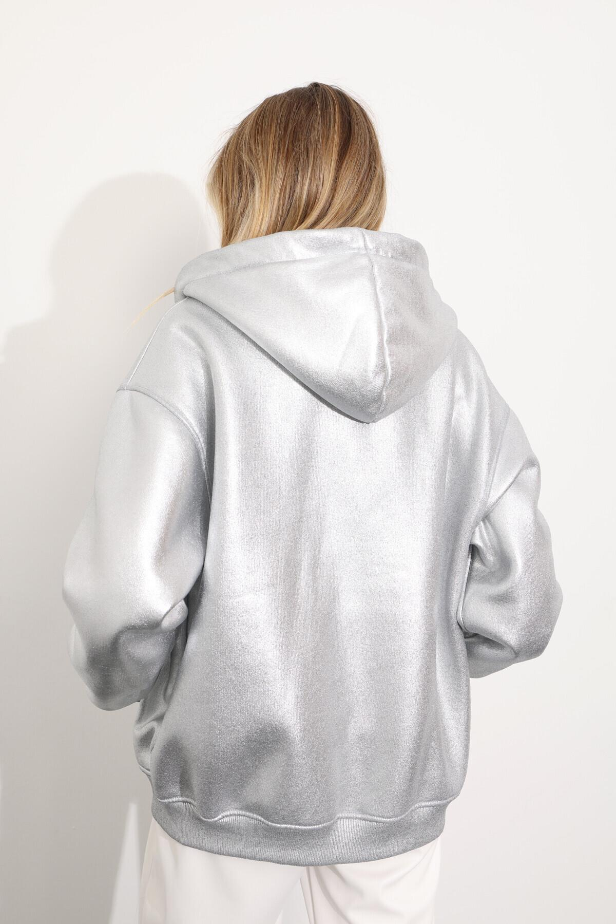 Gümüş Kaplamalı Kapüşonlu Sweatshirt 15144