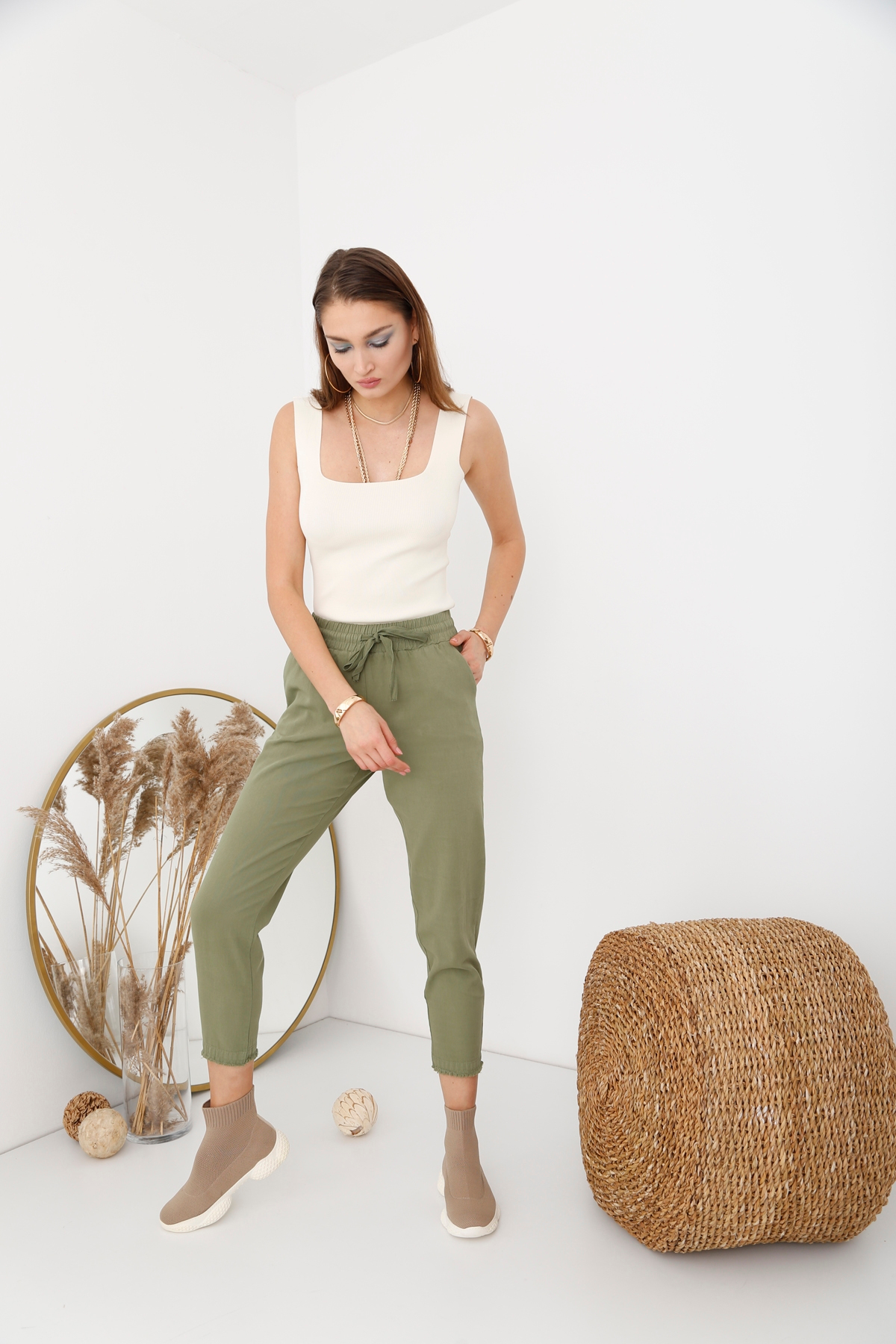 Haki Beli Lastikli Gabardin Pantolon 00104