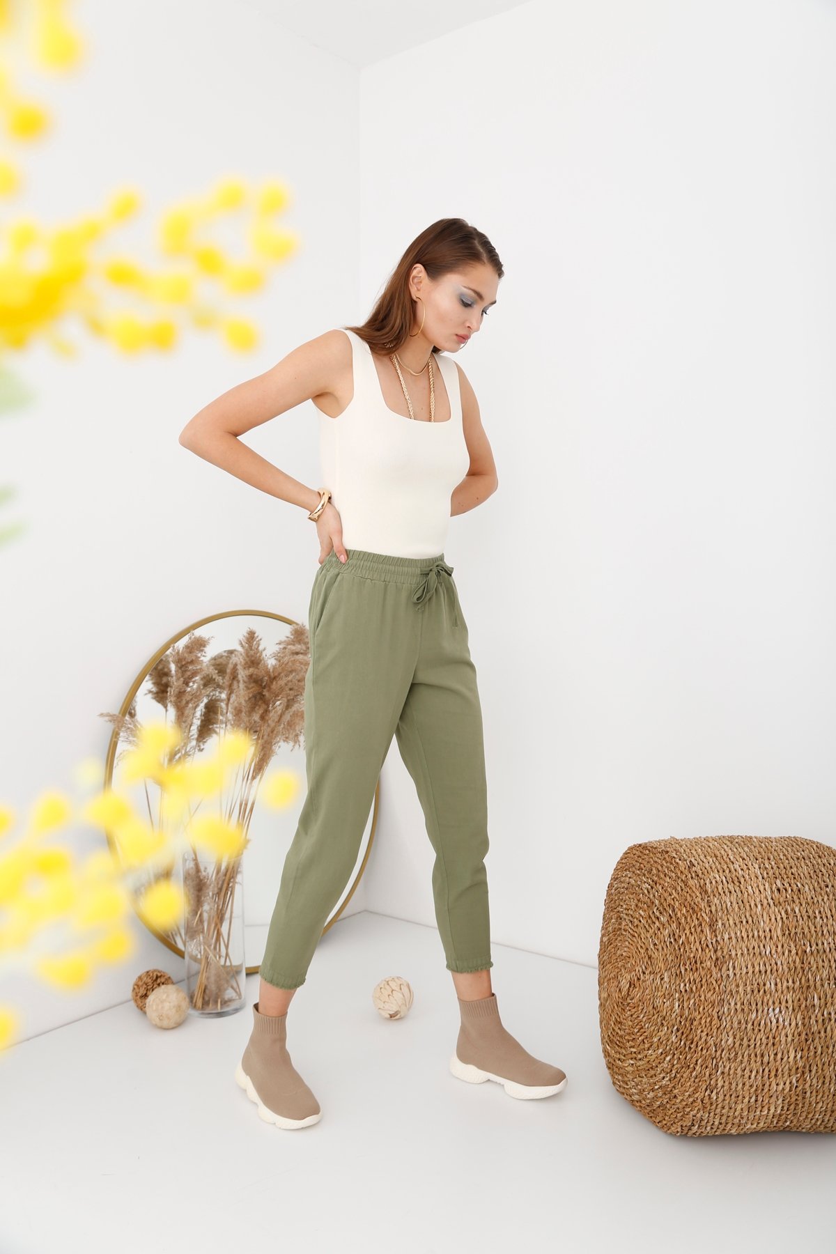 Haki Beli Lastikli Gabardin Pantolon 00104