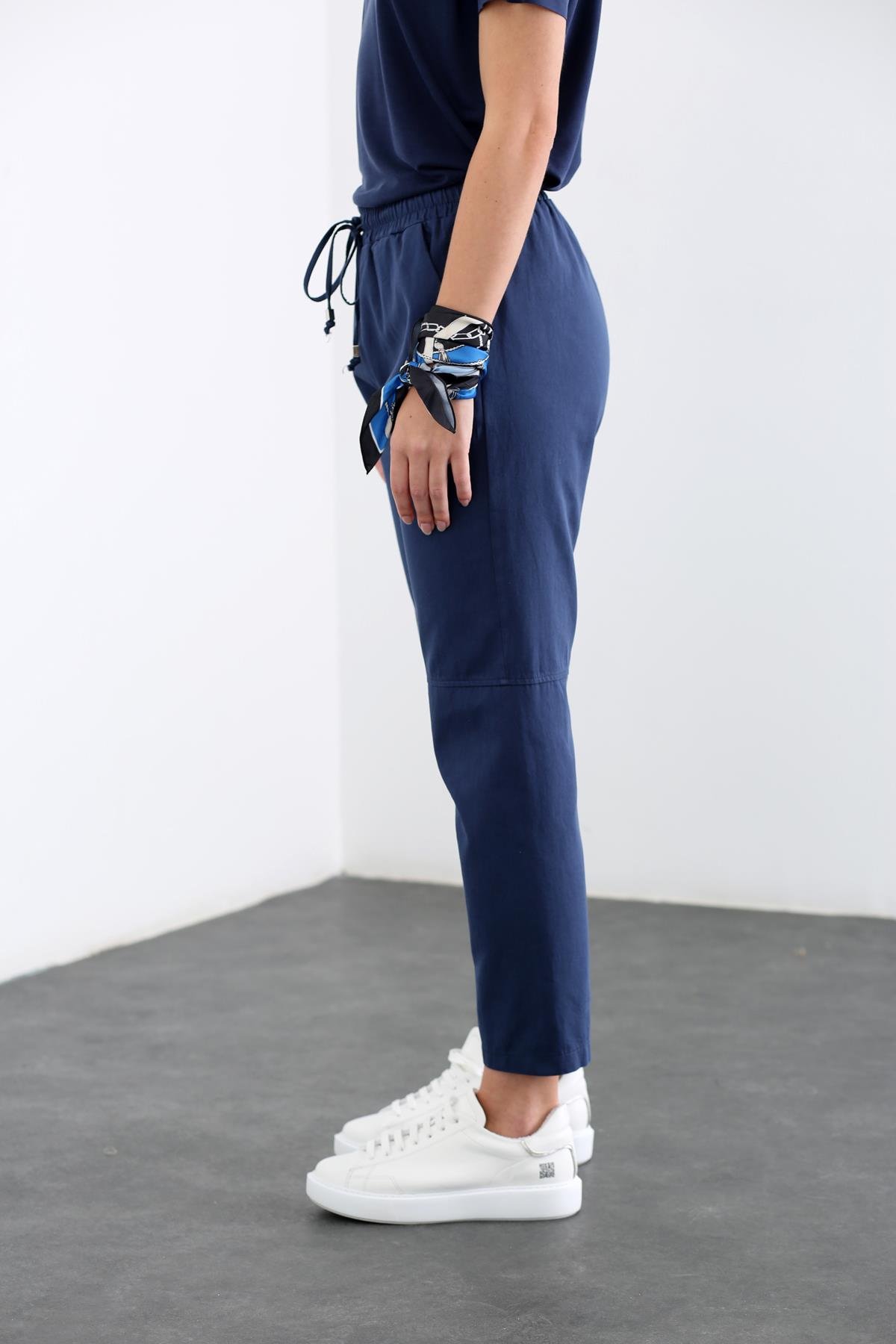 indigo Beli Lastikli Havuç Pantolon 23085
