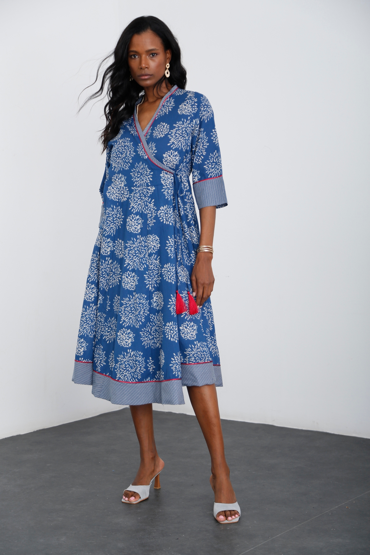 indigo Şerit Detaylı Midi Elbise AN10419
