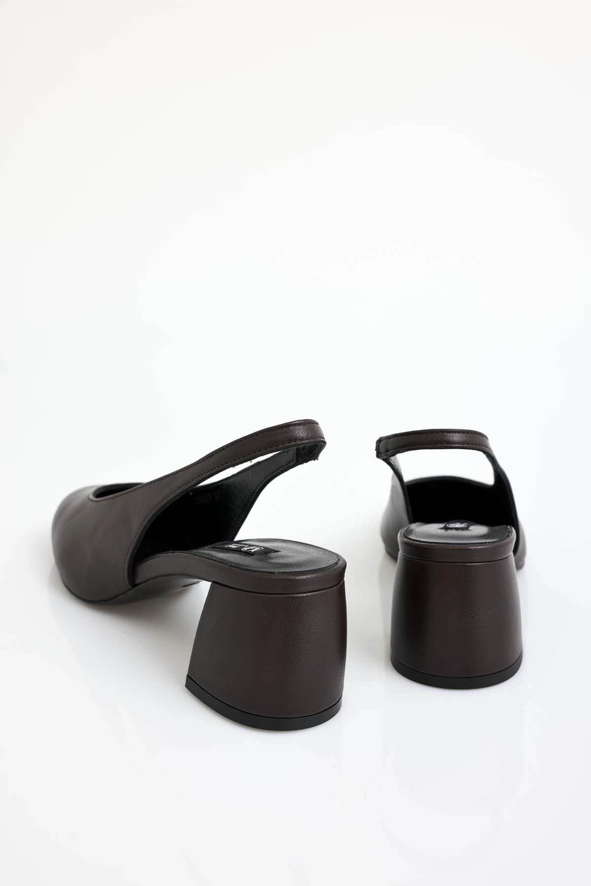 Kahverengi Arkası Açık Topuklu Ayakkabı 24459