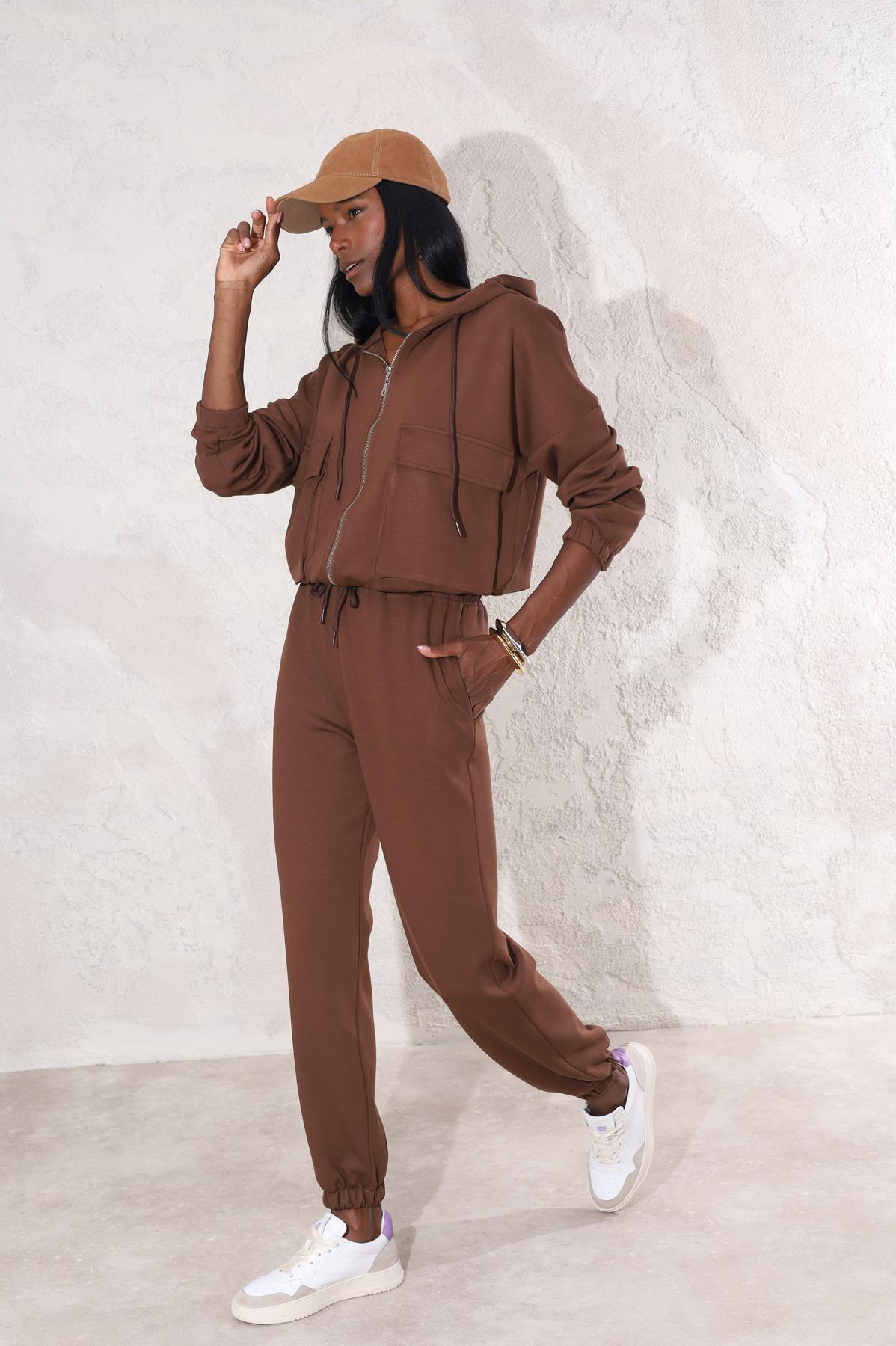 Kahverengi Kapak Cepli Sweatshirt Eşofman Takım 98619