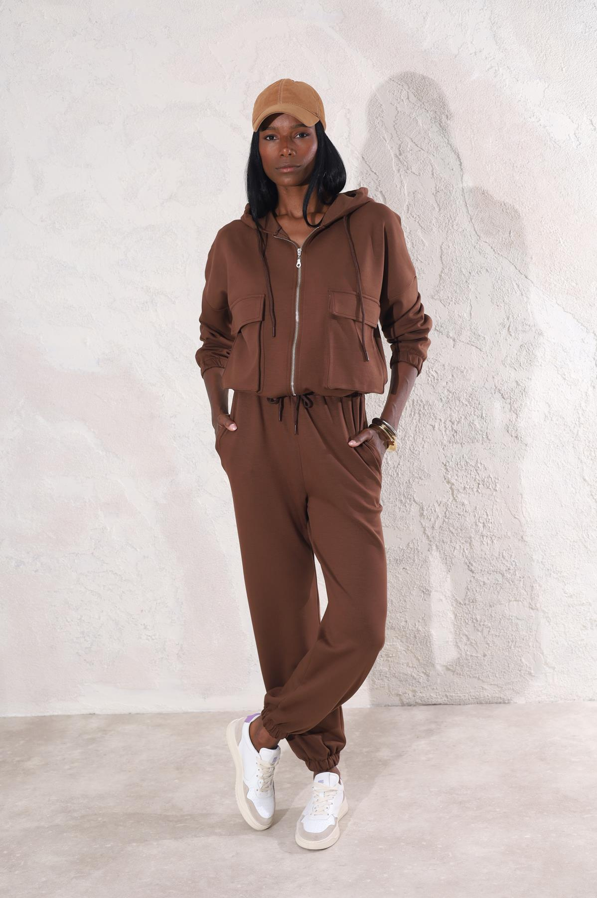 Kahverengi Kapak Cepli Sweatshirt Eşofman Takım 98619