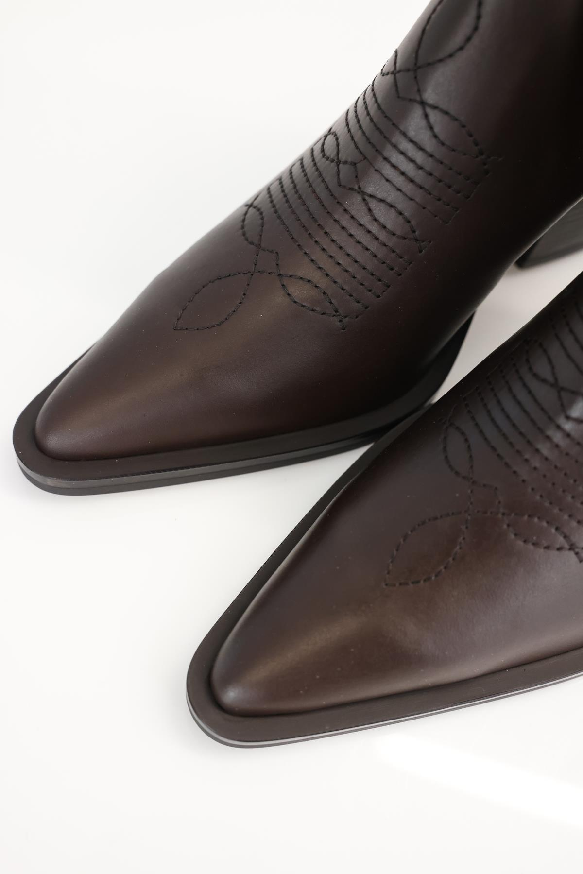 Kahverengi Nakışlı Western Bot 123303