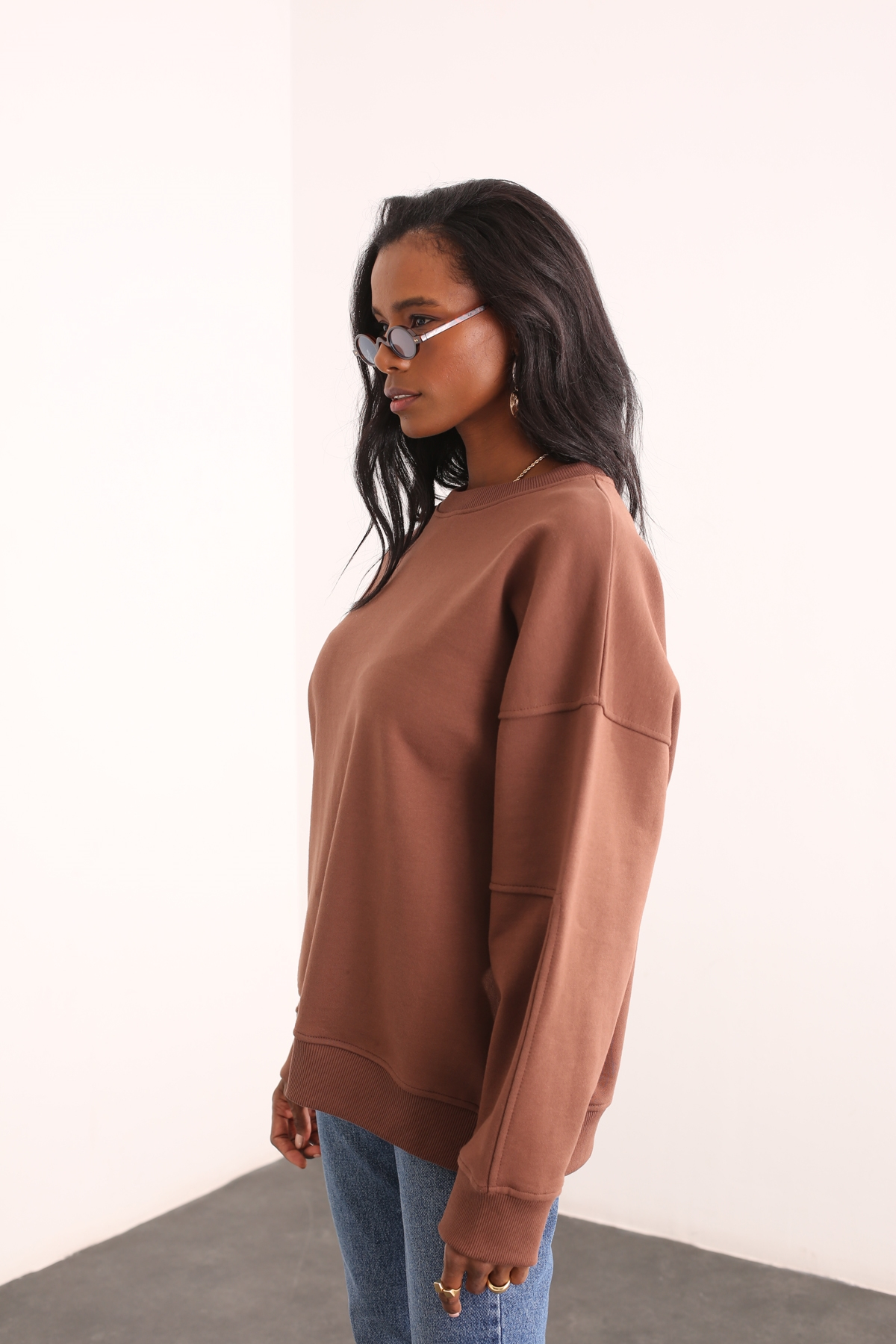Kahverengi Oversize Sweatshirt 02